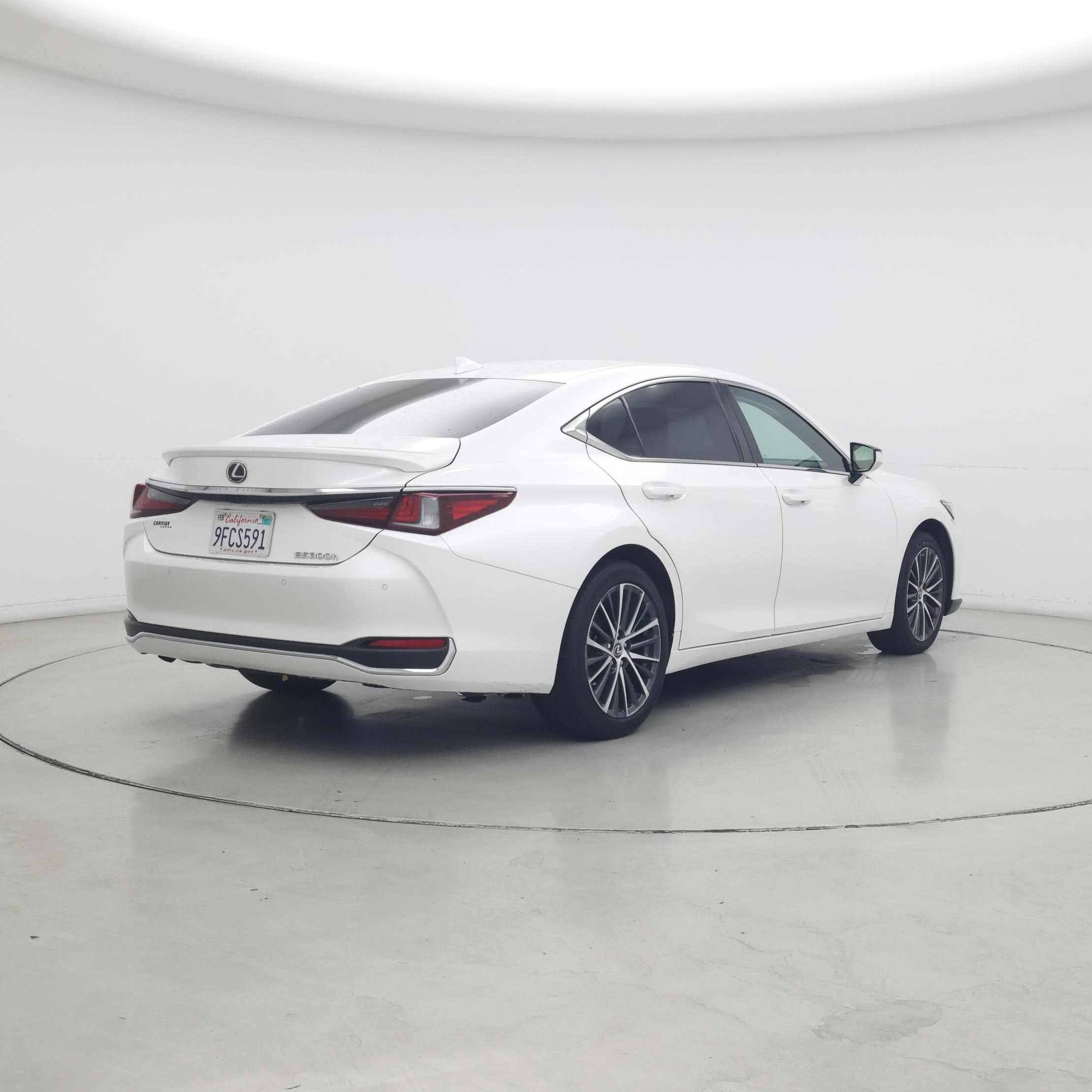 Thumbnail: 2023 Lexus ES - 8