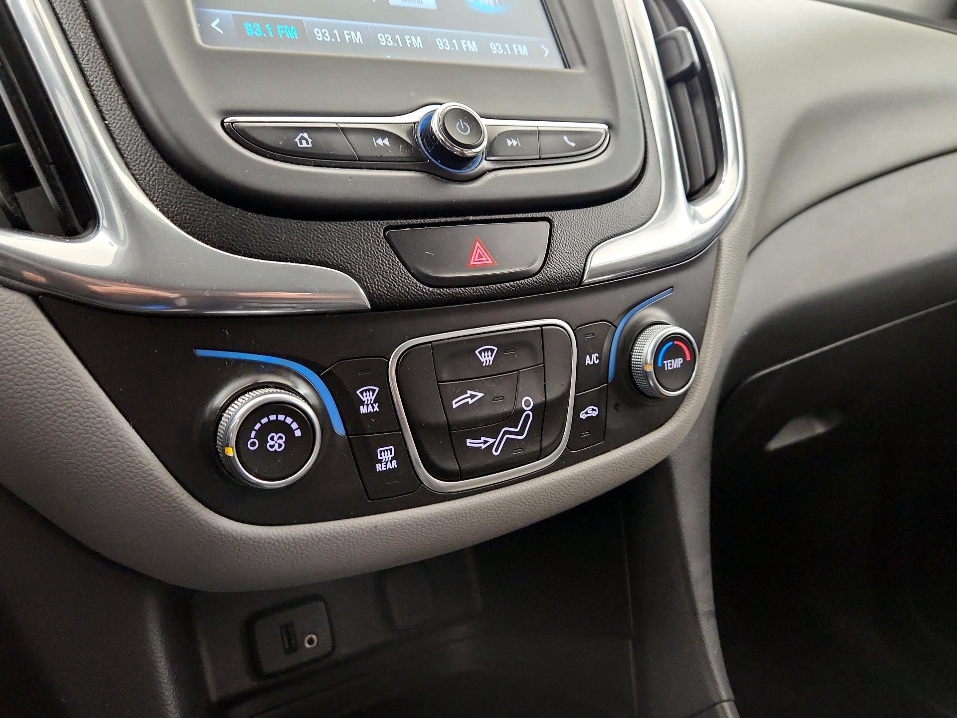 Thumbnail: 2018 Chevrolet Equinox - 16