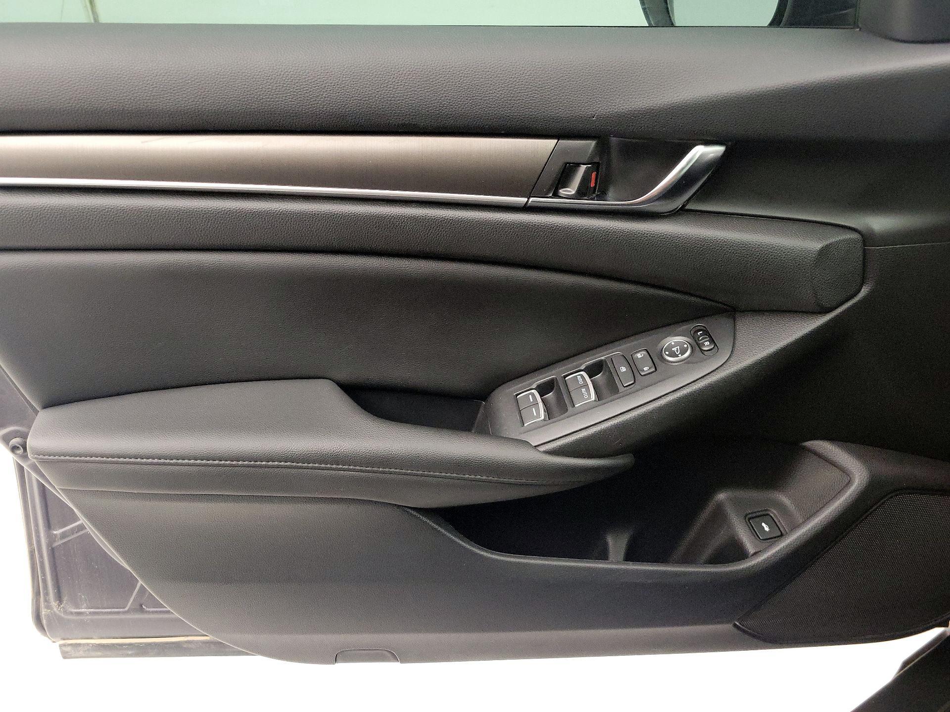 Thumbnail: 2020 Honda Accord - 12