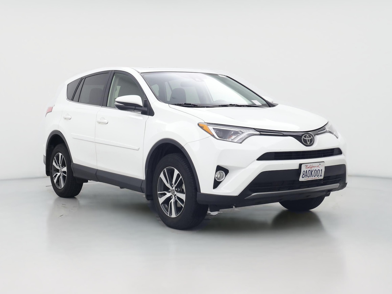 2018 Toyota RAV4 XLE - Photo 1