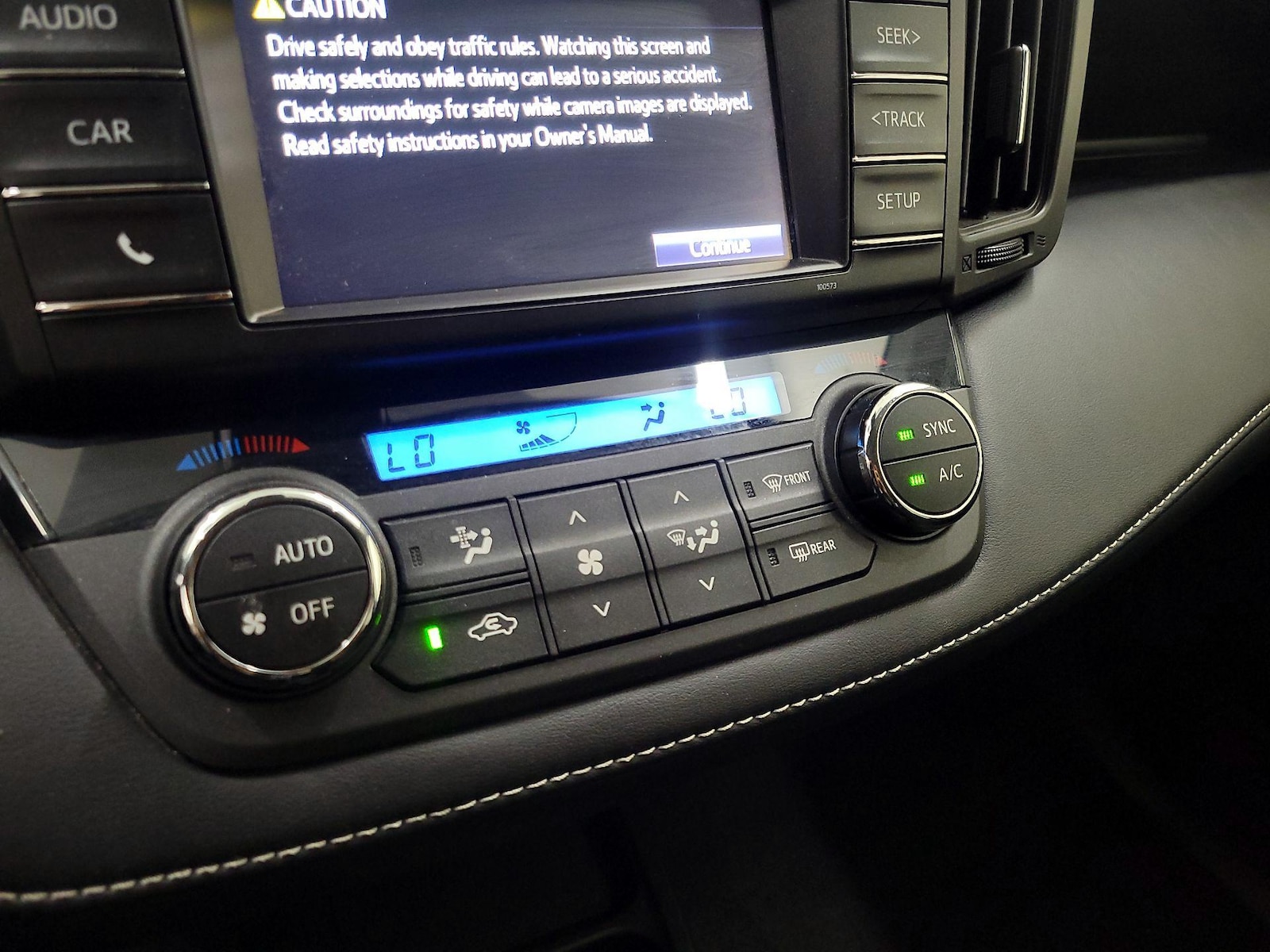 2018 Toyota RAV4 XLE - Photo 17