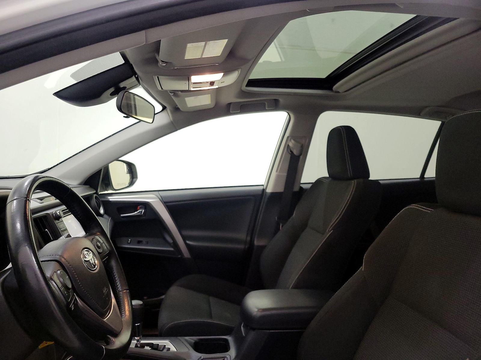 2018 Toyota RAV4 XLE - Photo 20