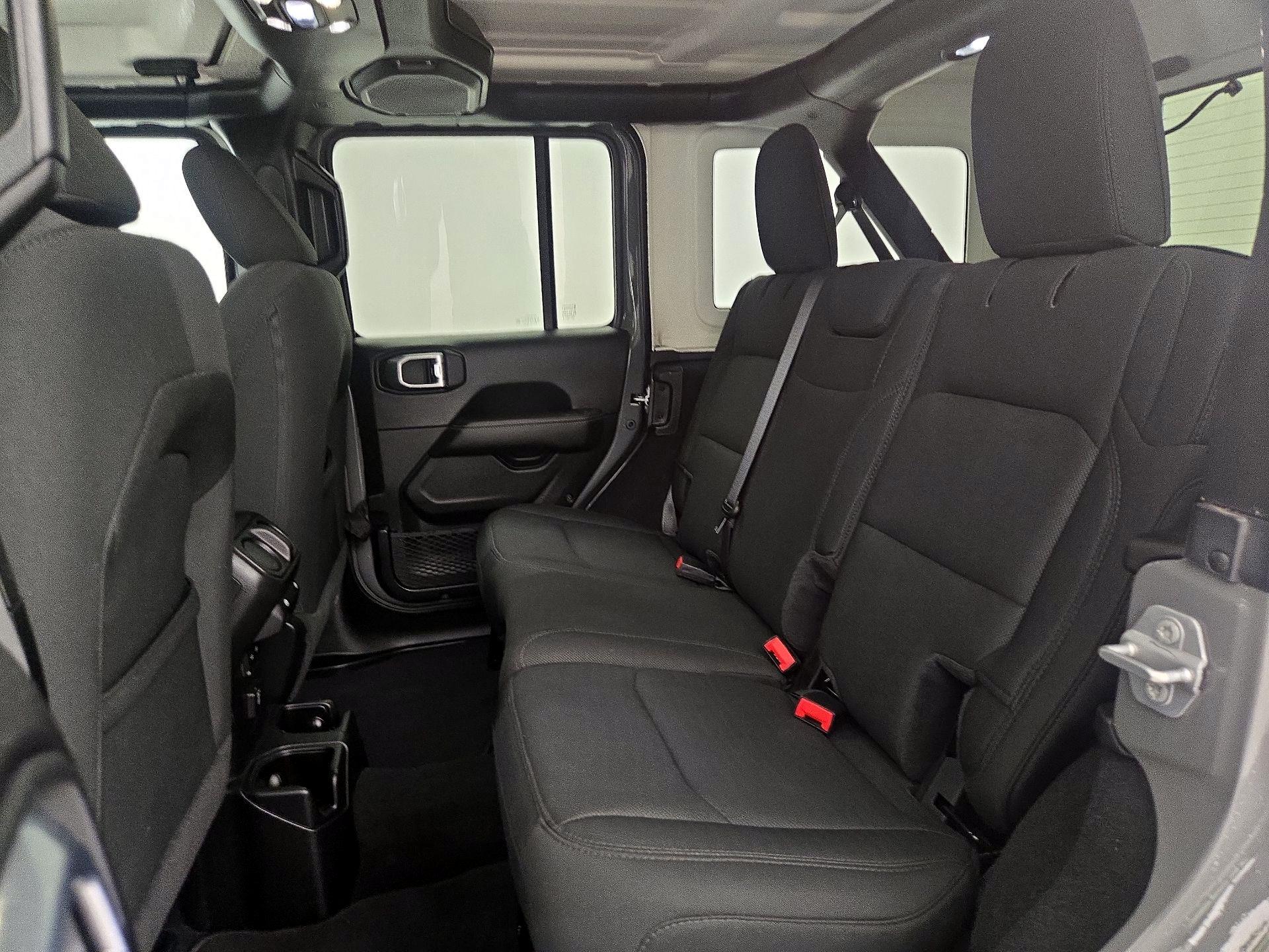Thumbnail: 2020 Jeep Wrangler - 19