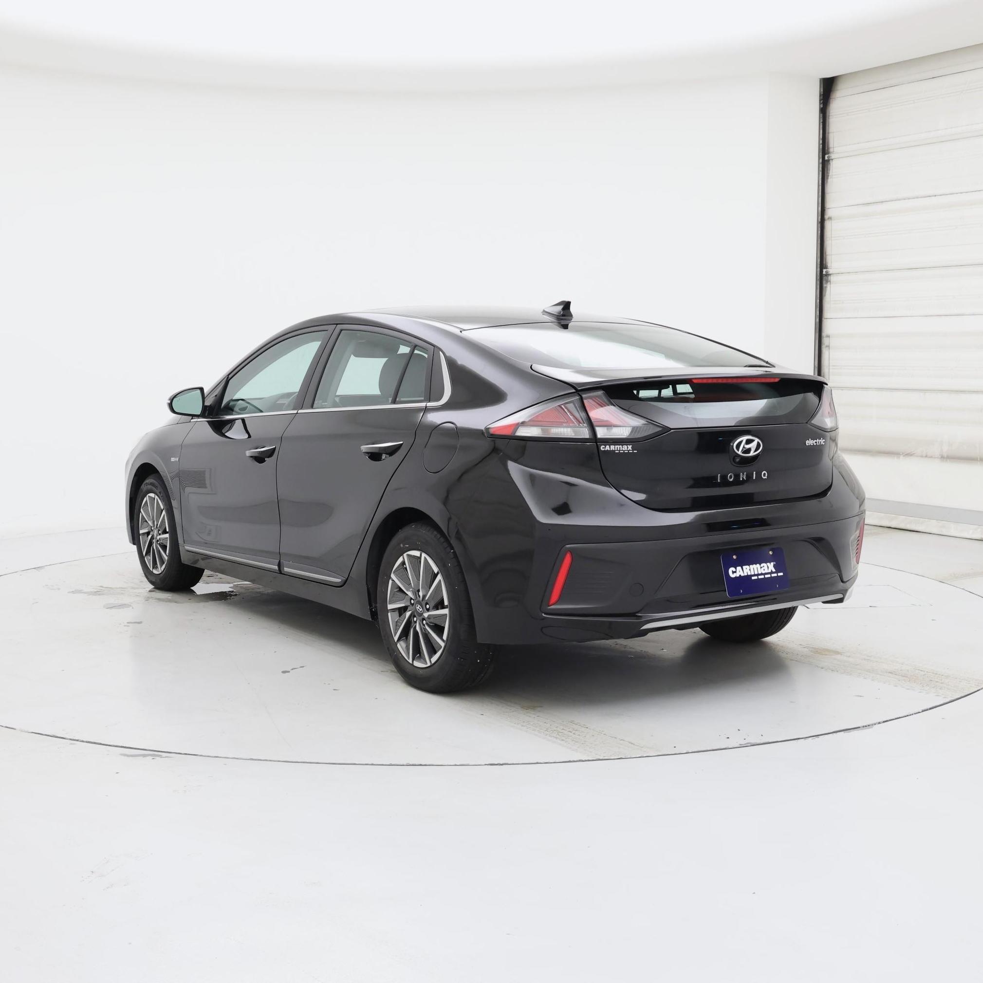 Thumbnail: 2020 Hyundai Ioniq - 2
