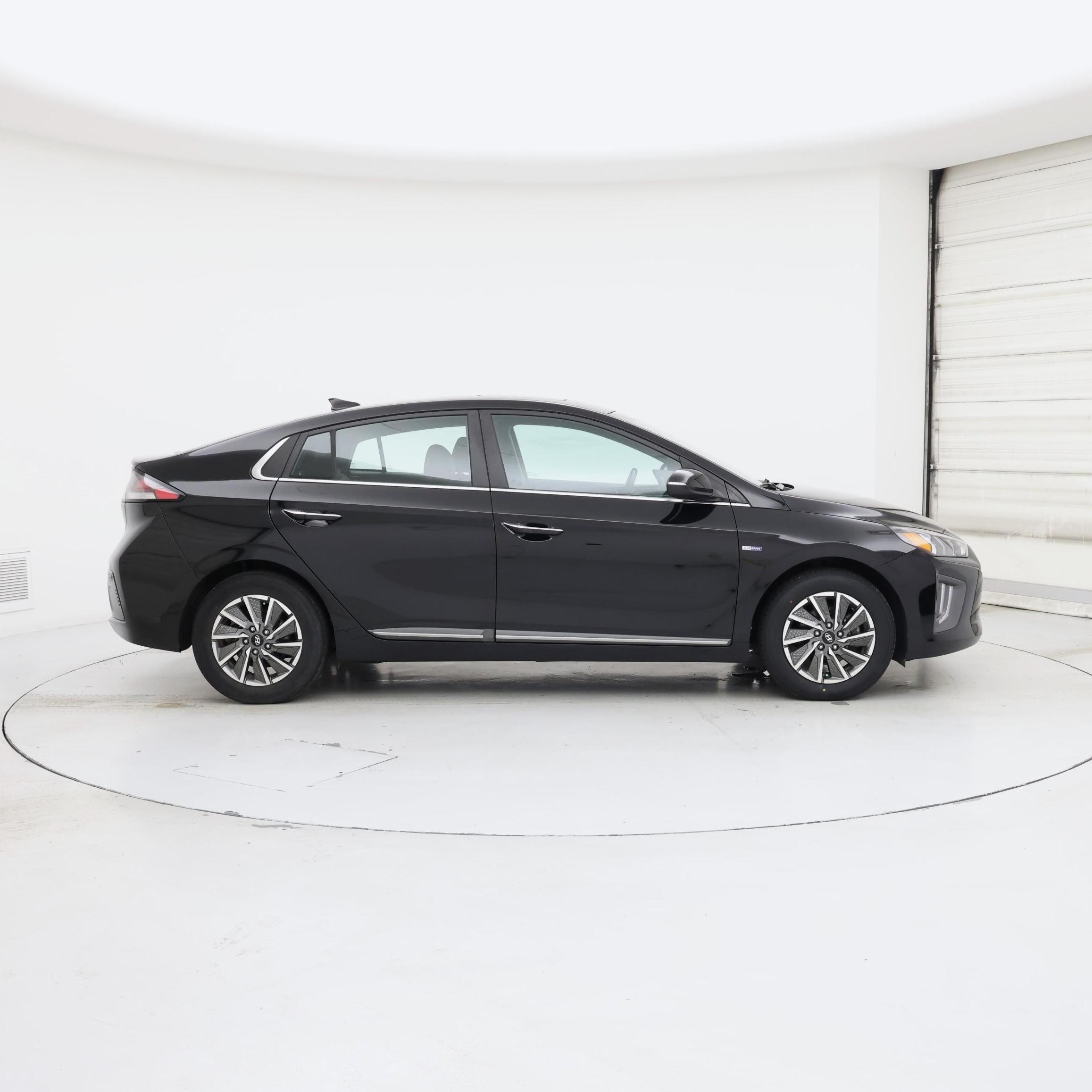 Thumbnail: 2020 Hyundai Ioniq - 7