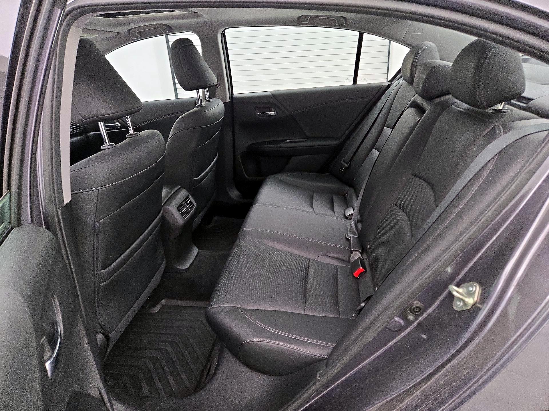 Thumbnail: 2015 Honda Accord - 19