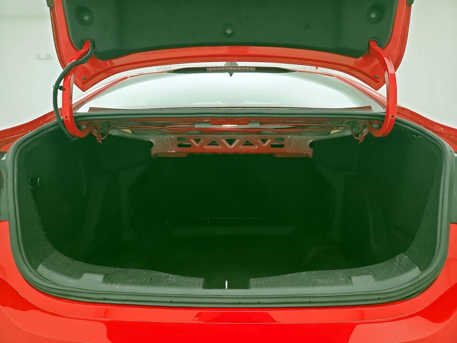 2019 Chevrolet Cruze LS - Photo 22