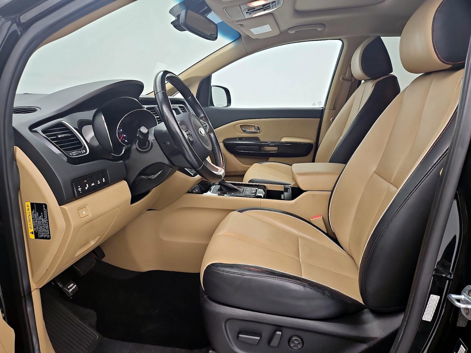 2016 Kia Sedona SX Limited - Photo 12