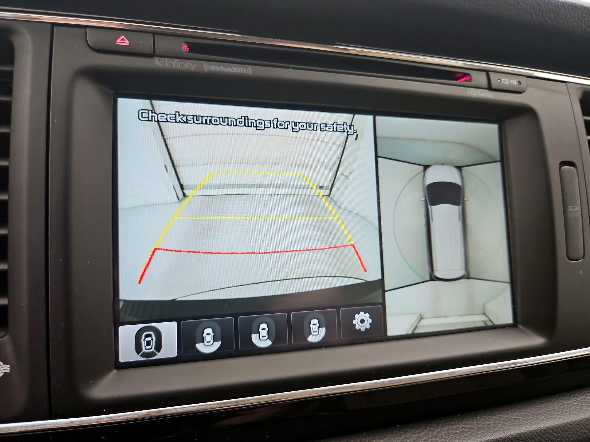 Thumbnail: 2016 Kia Sedona - 15