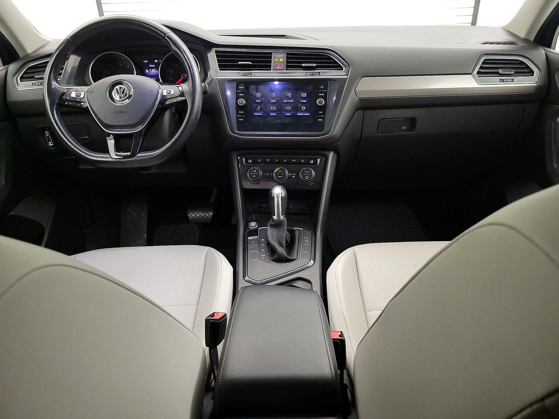 Thumbnail: 2019 Volkswagen Tiguan - 9