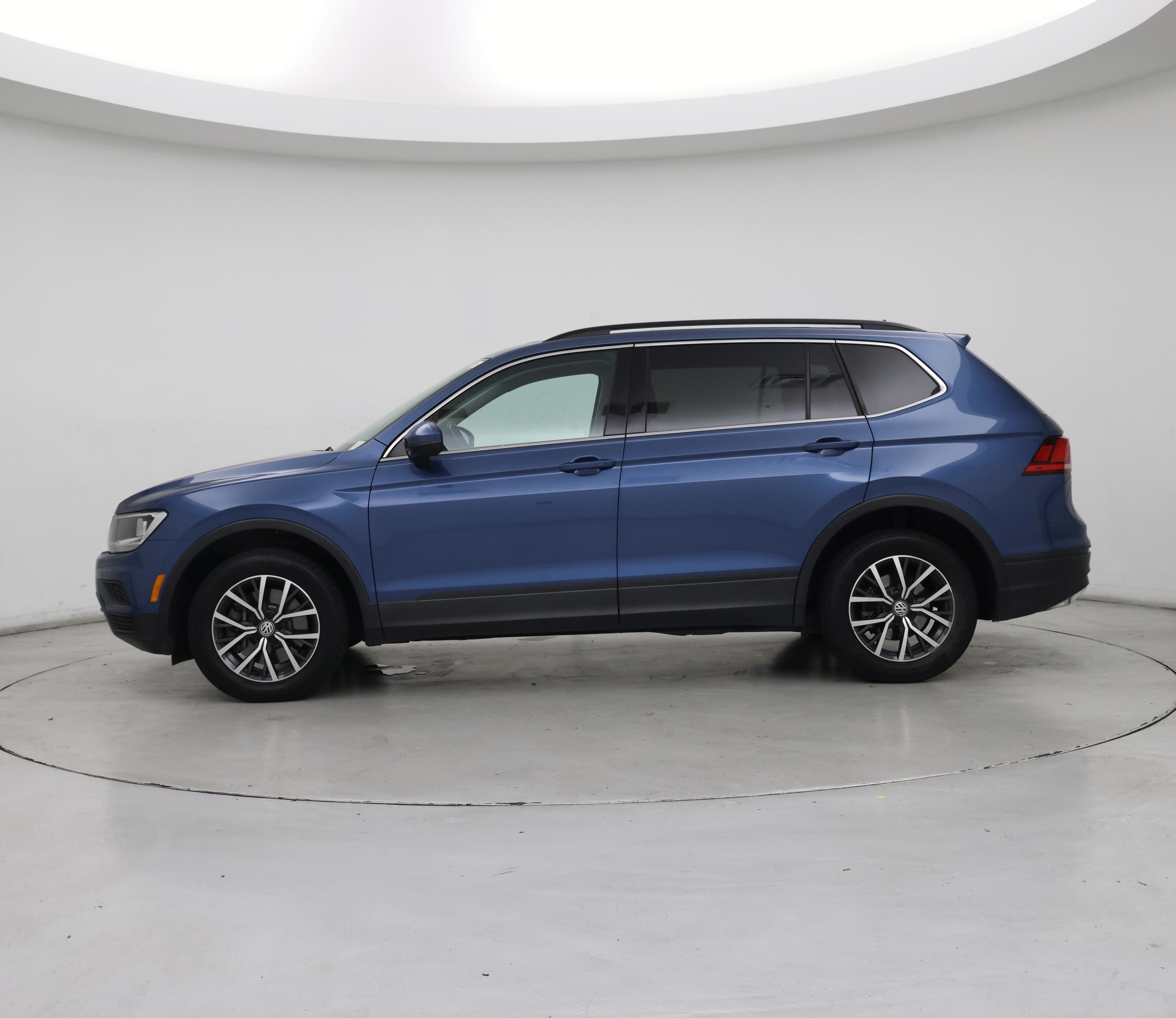 Thumbnail: 2019 Volkswagen Tiguan - 3