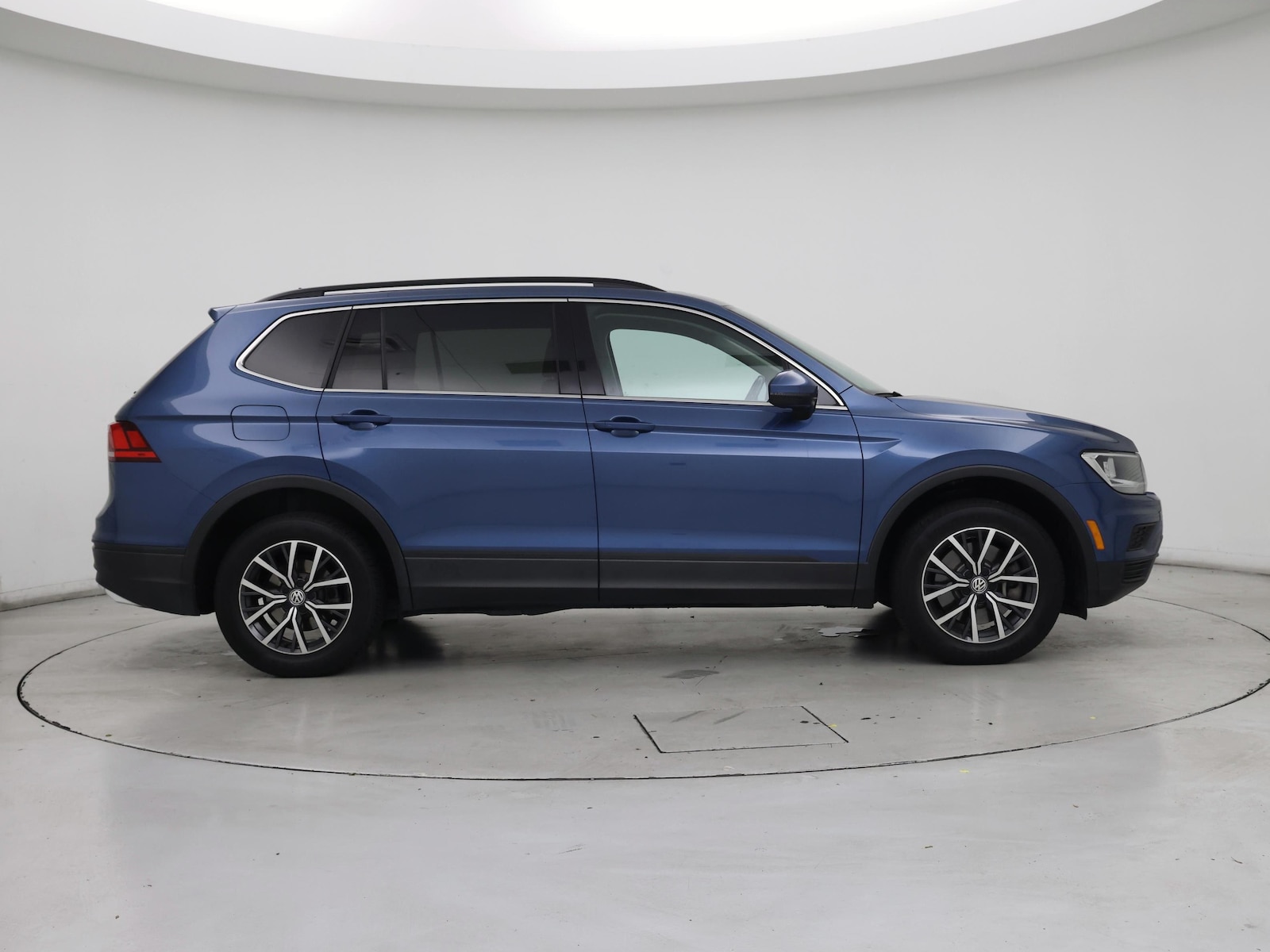 2019 Volkswagen Tiguan SE - Photo 8