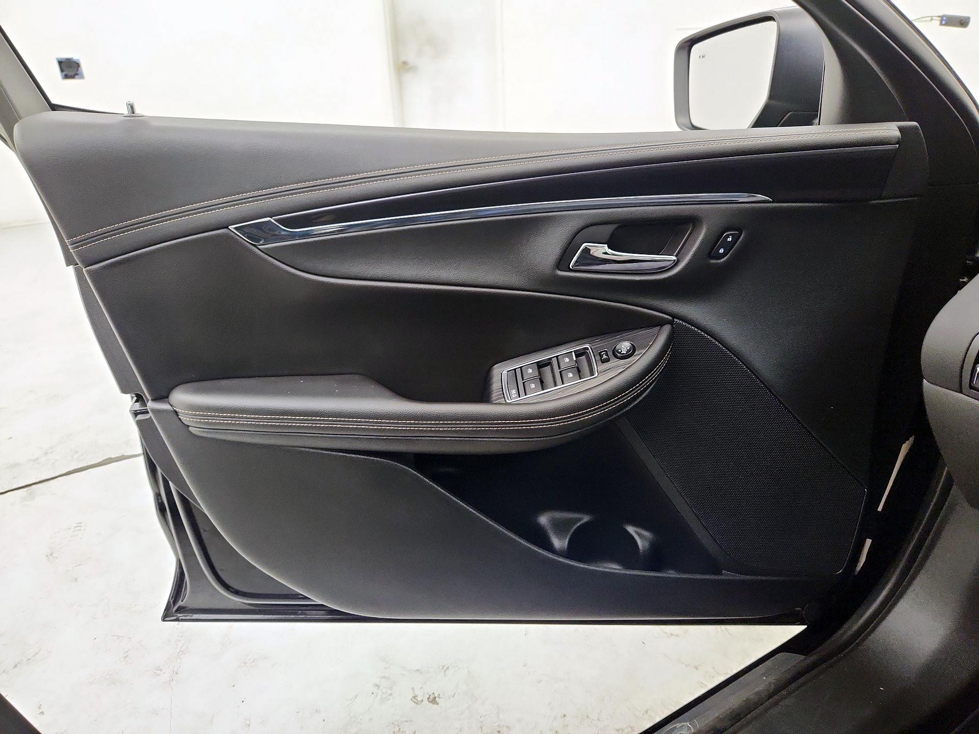 Thumbnail: 2017 Chevrolet Impala - 12