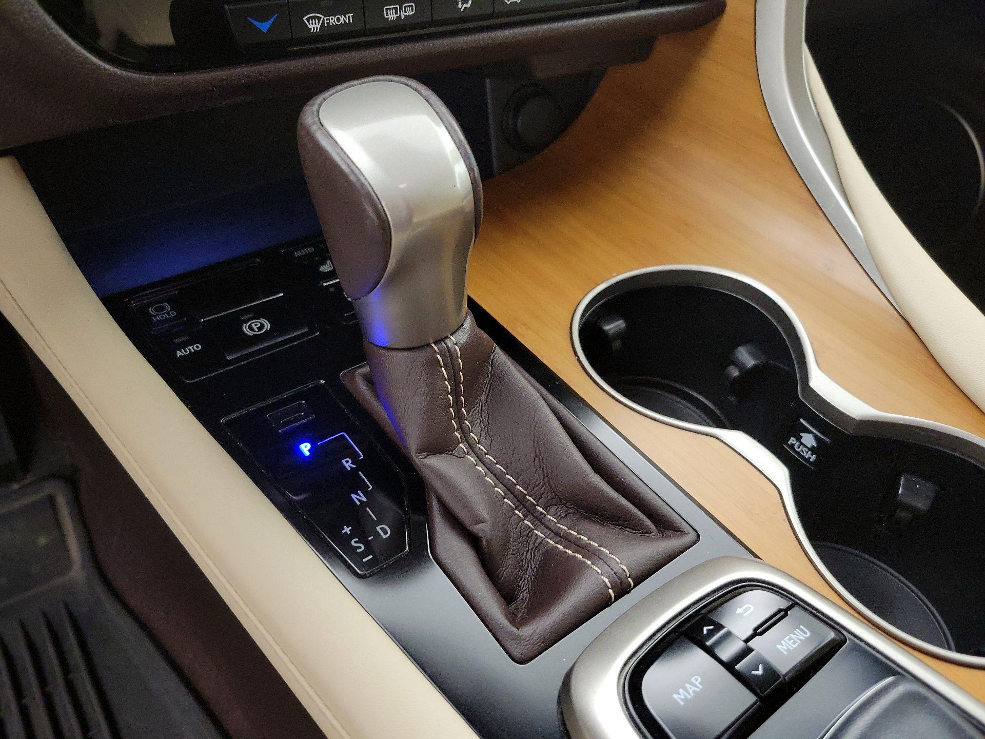 Thumbnail: 2017 Lexus RX - 18