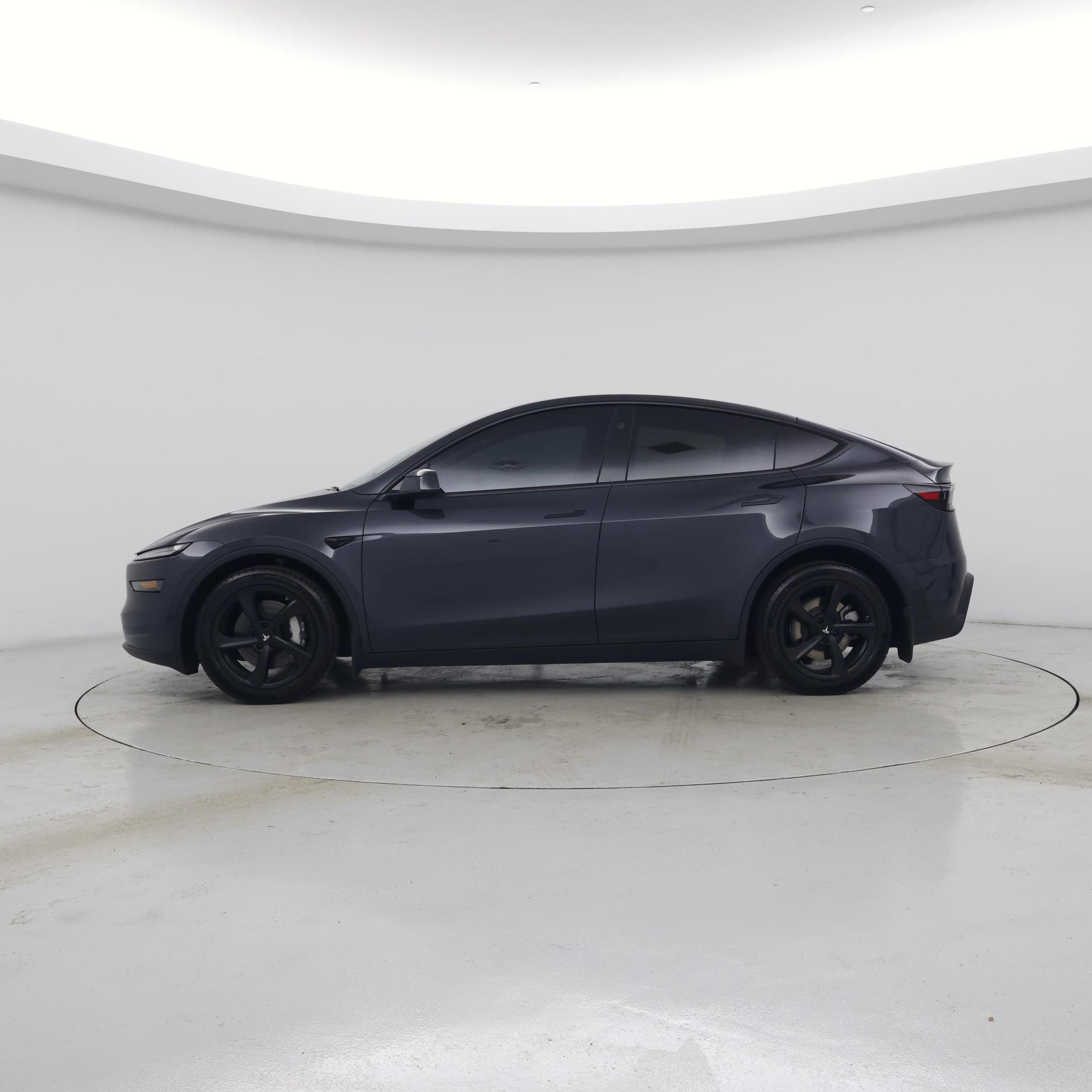Thumbnail: 2026 Tesla Model Y - 3