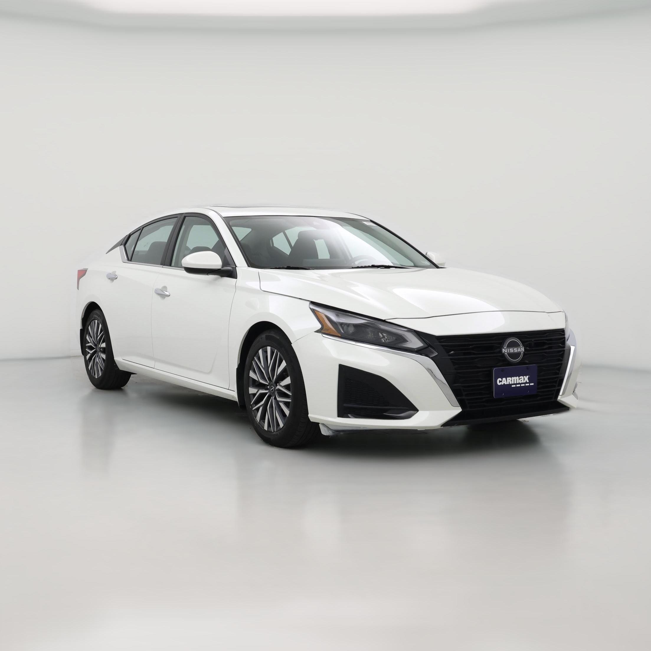 Thumbnail: 2023 Nissan Altima - 1