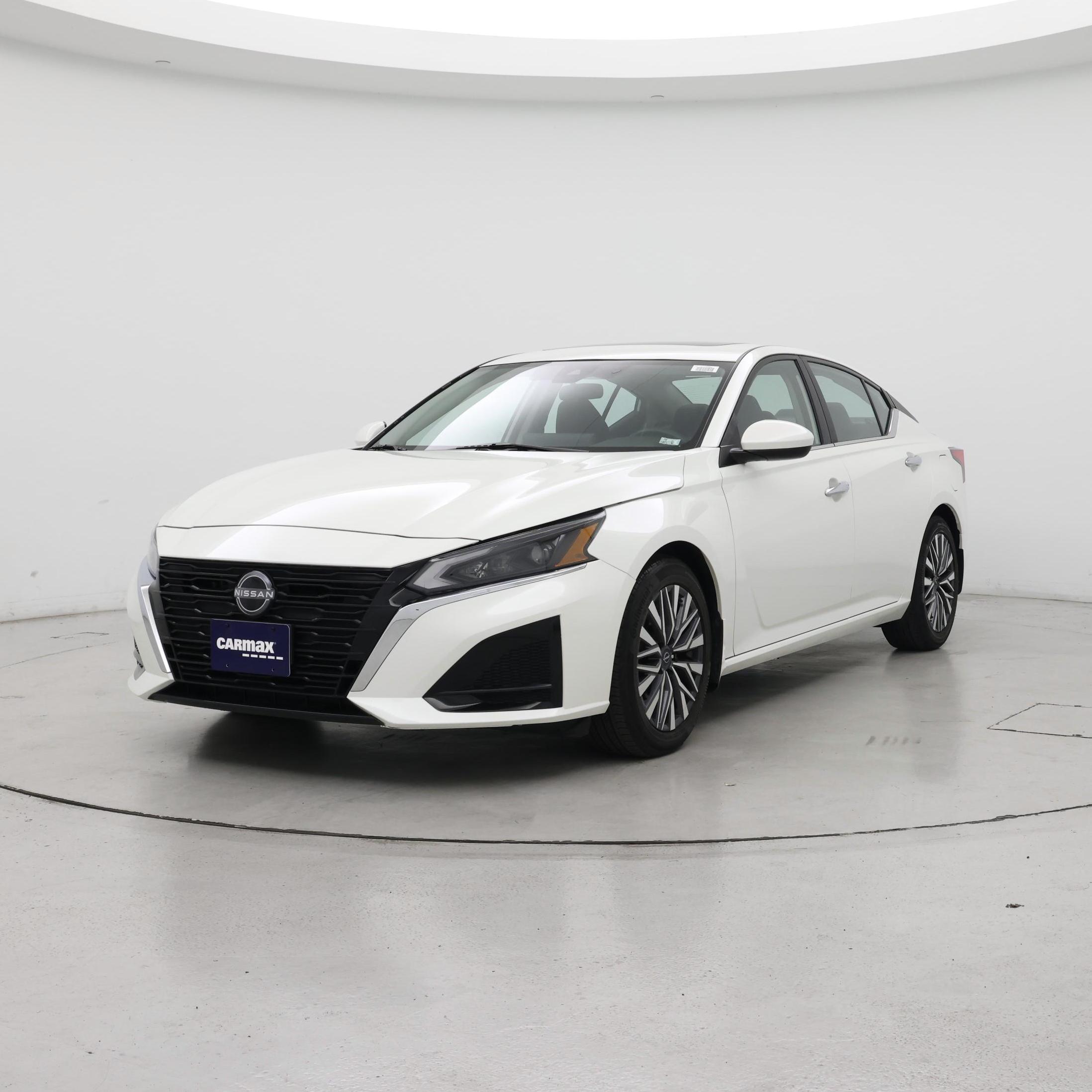 Thumbnail: 2023 Nissan Altima - 4
