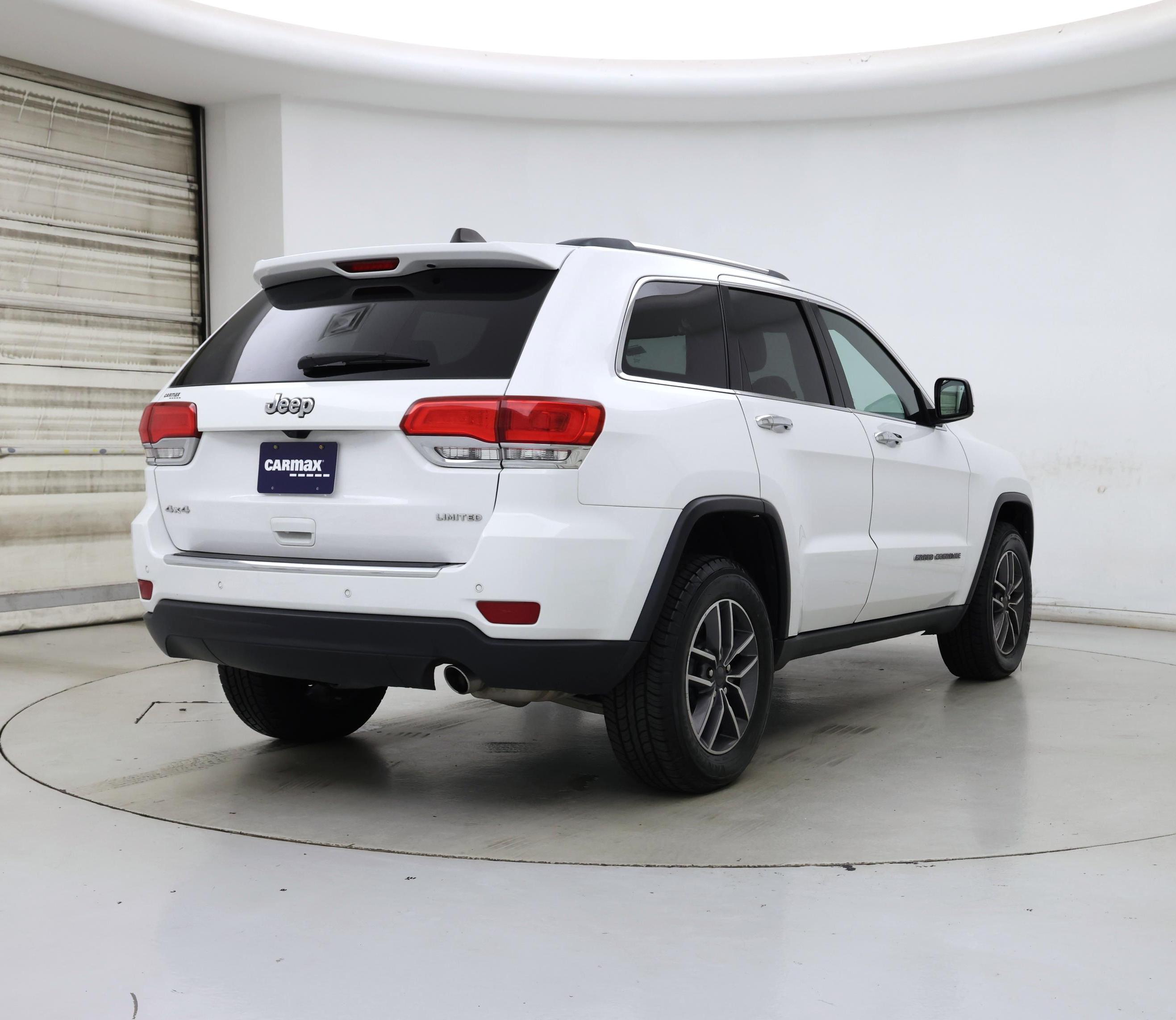 Thumbnail: 2019 Jeep Grand Cherokee - 8