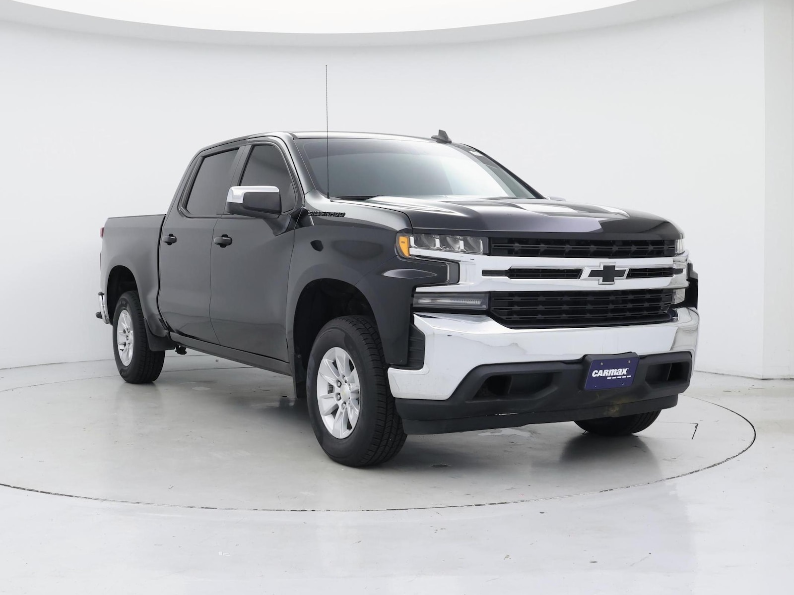 2021 Chevrolet Silverado 1500 LT - Photo 2