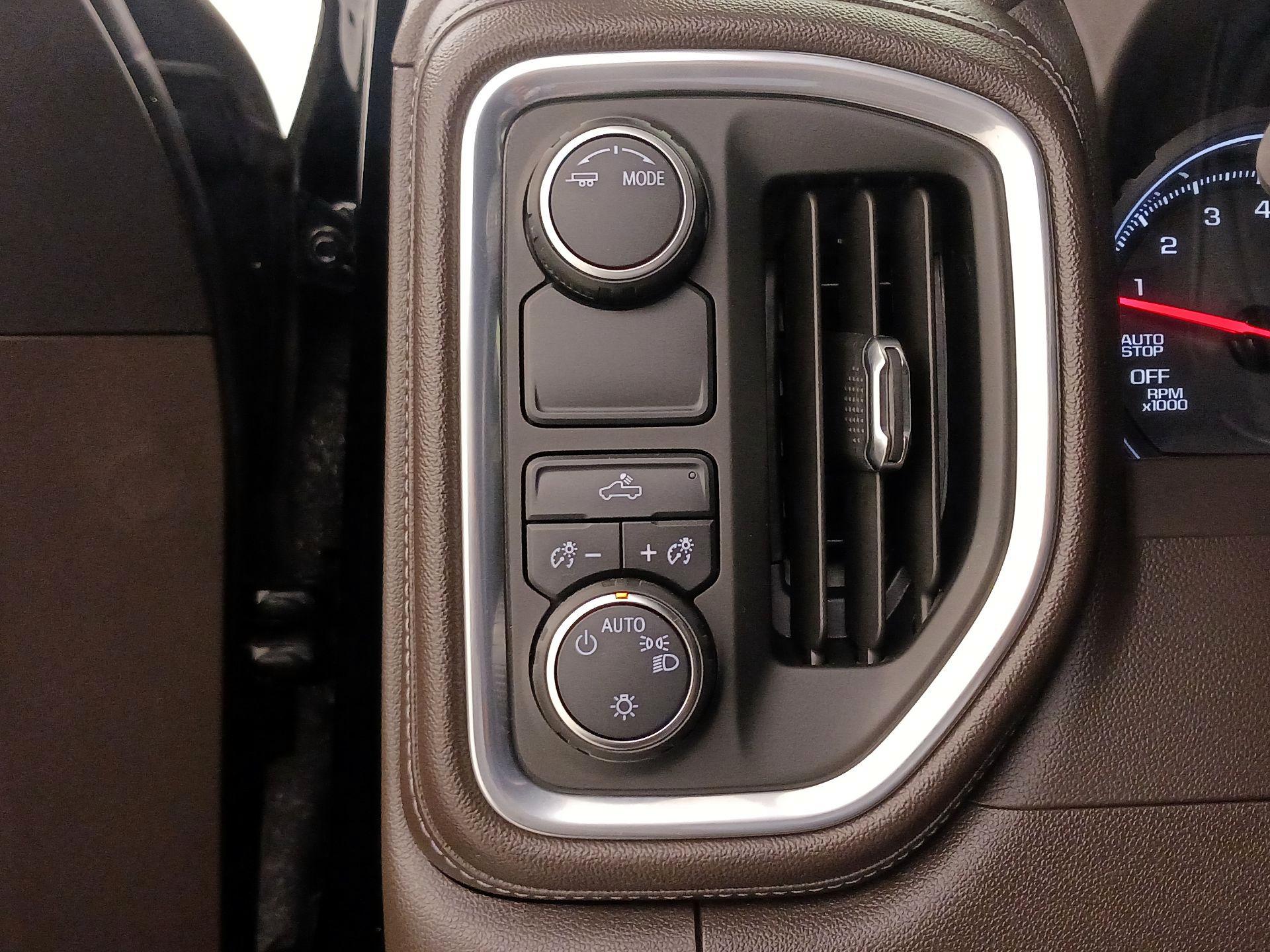 Thumbnail: 2021 Chevrolet Silverado 1500 - 13