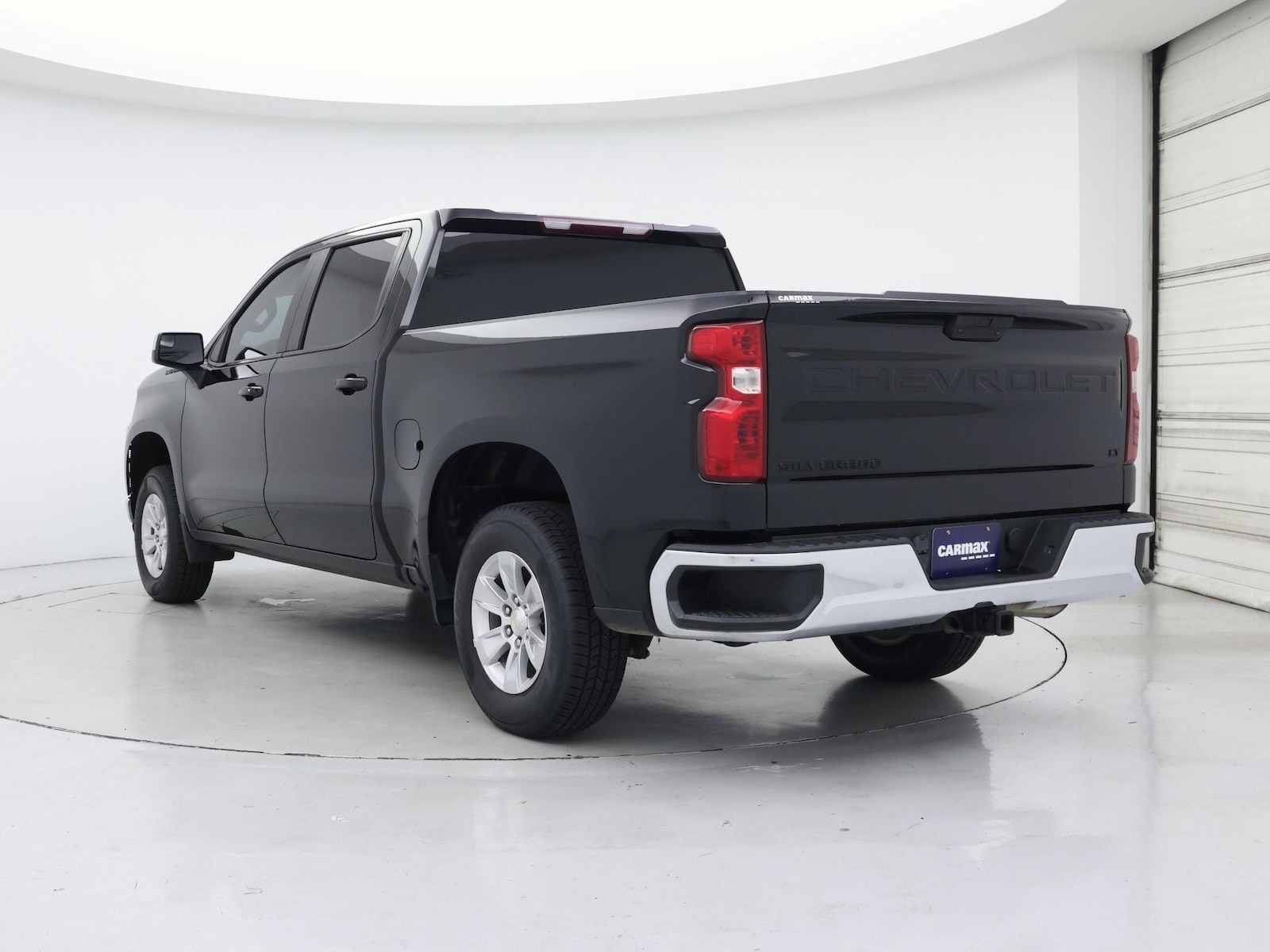 2021 Chevrolet Silverado 1500 LT - Photo 3