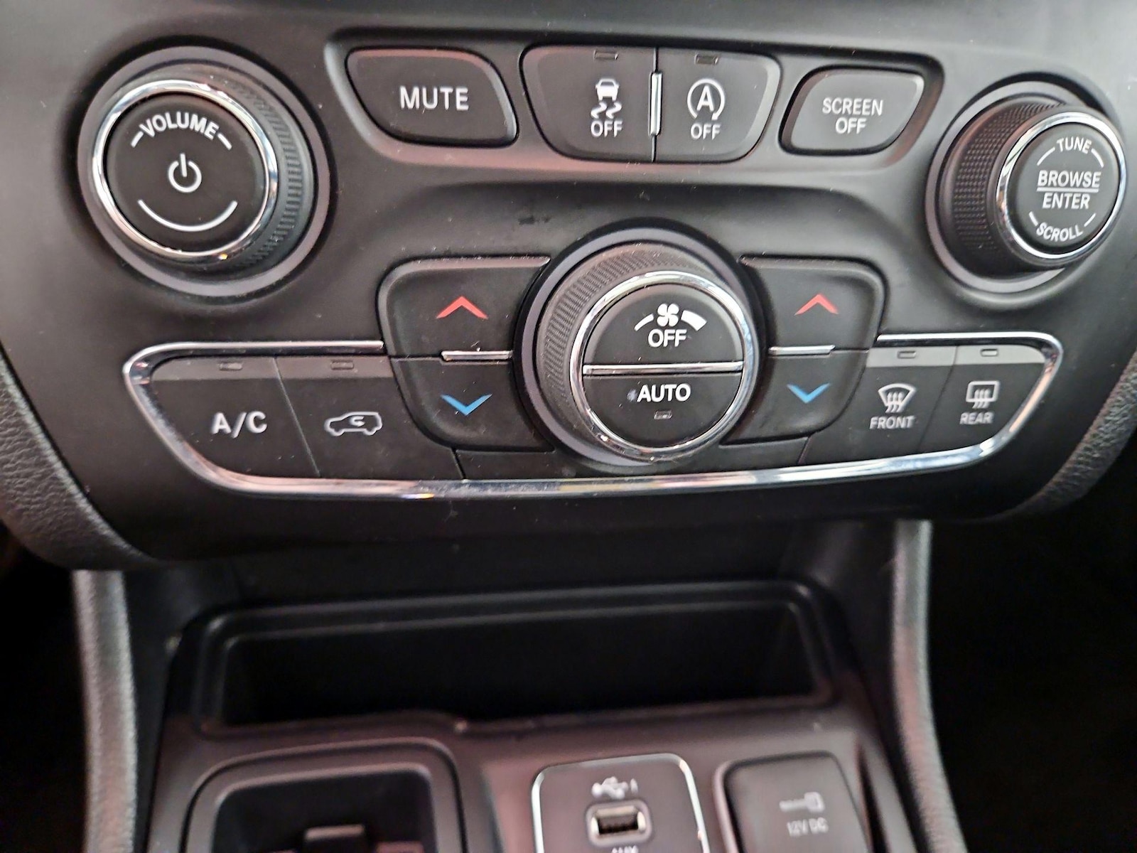 2019 Jeep Cherokee Limited - Photo 17