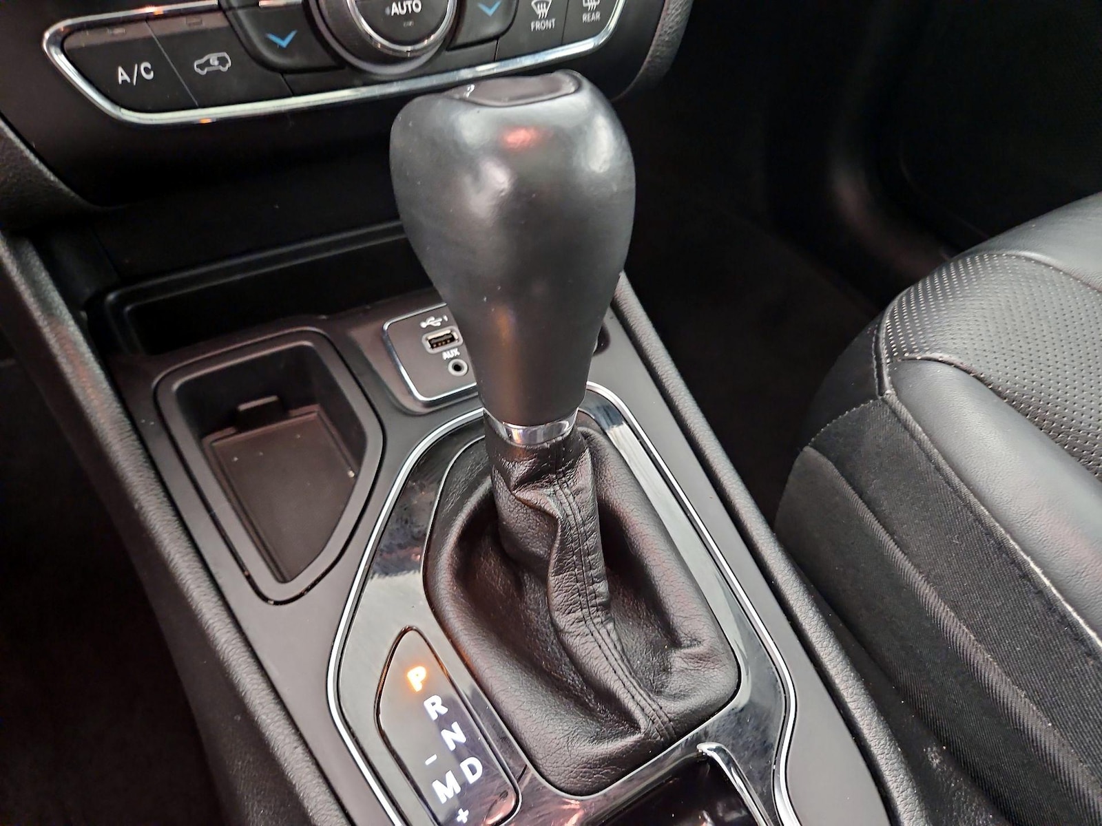 2019 Jeep Cherokee Limited - Photo 18