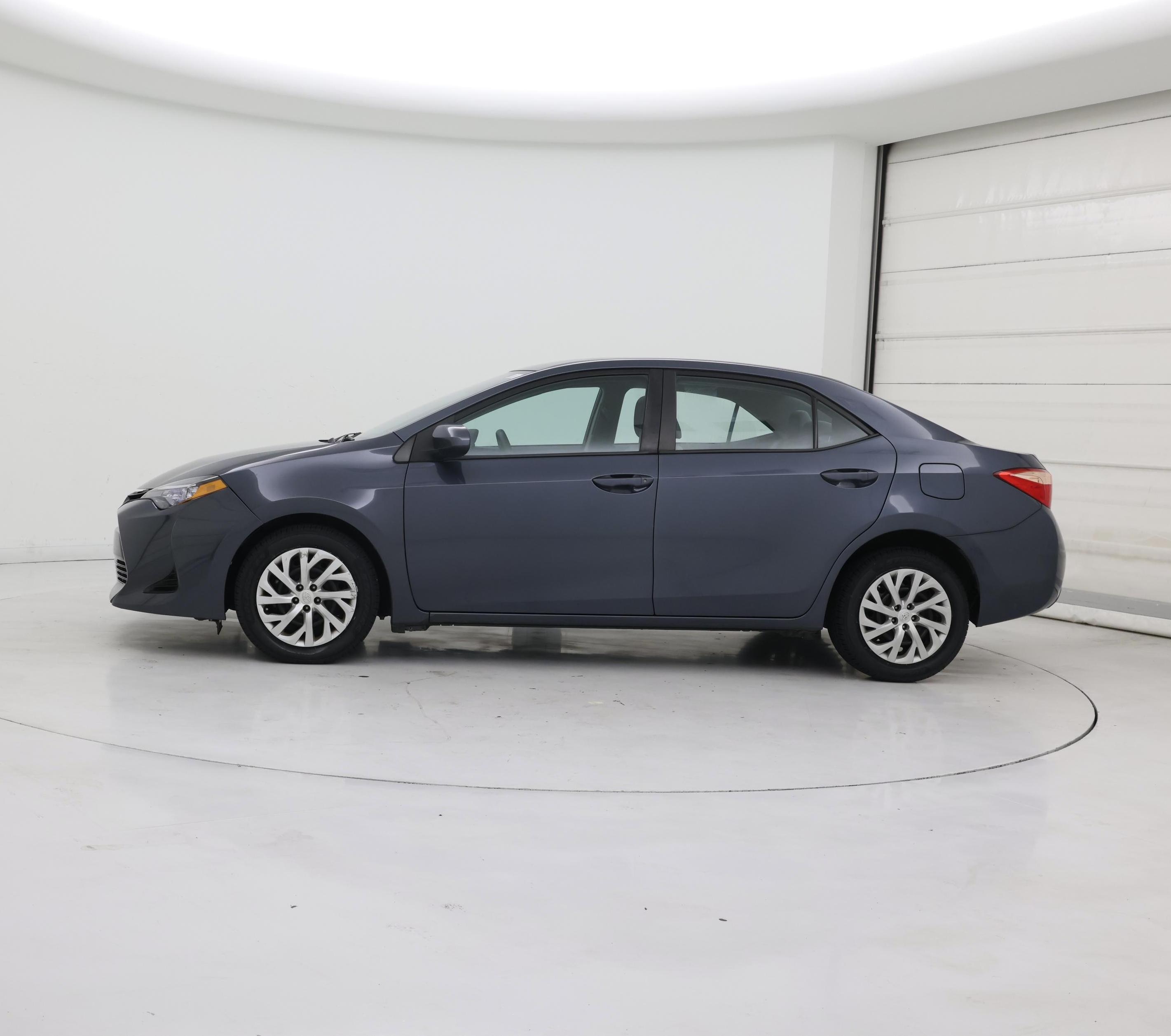 Thumbnail: 2019 Toyota Corolla - 3