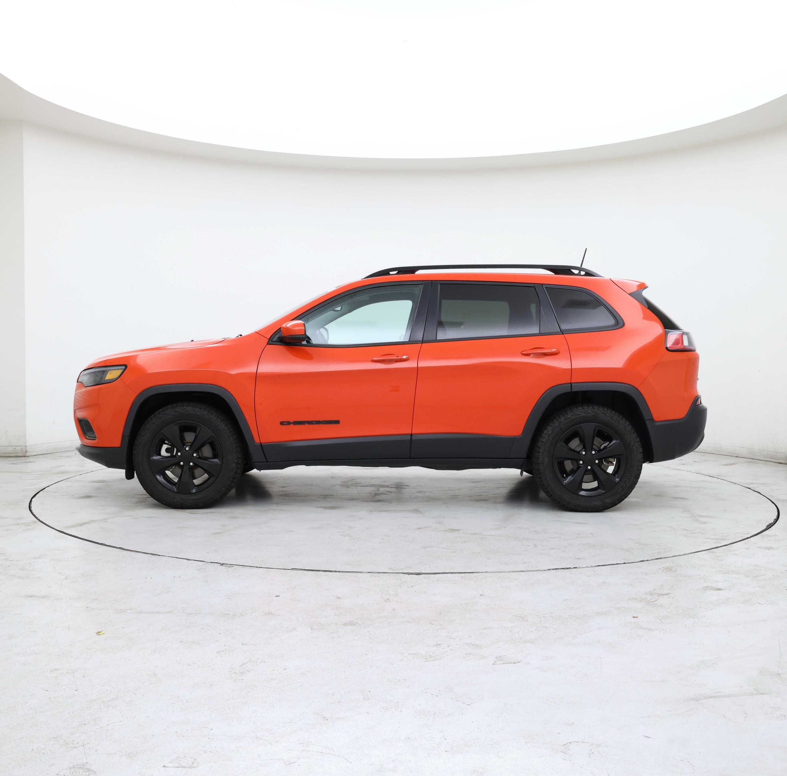 Thumbnail: 2021 Jeep Cherokee - 3