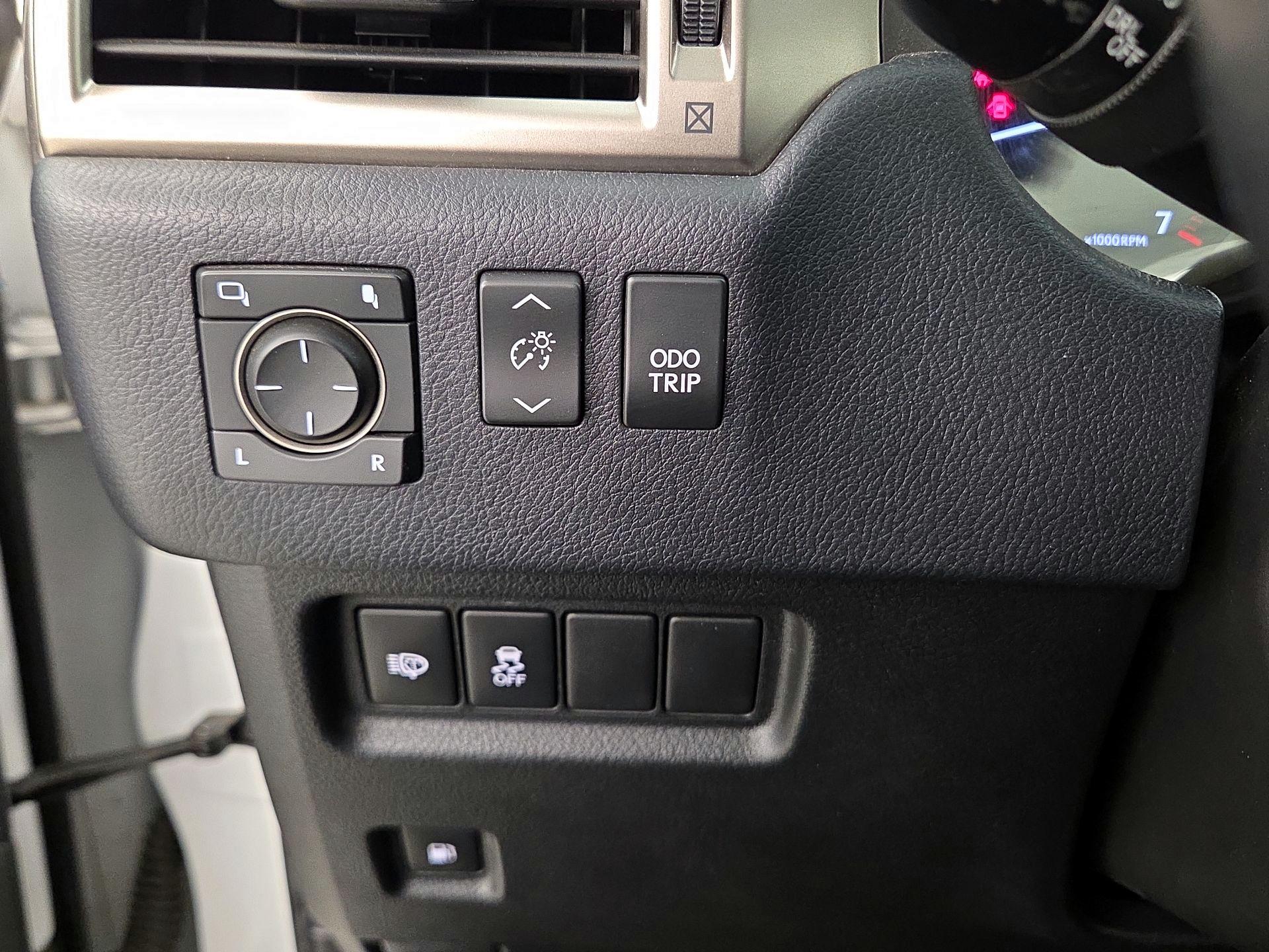 Thumbnail: 2018 Lexus GX - 13