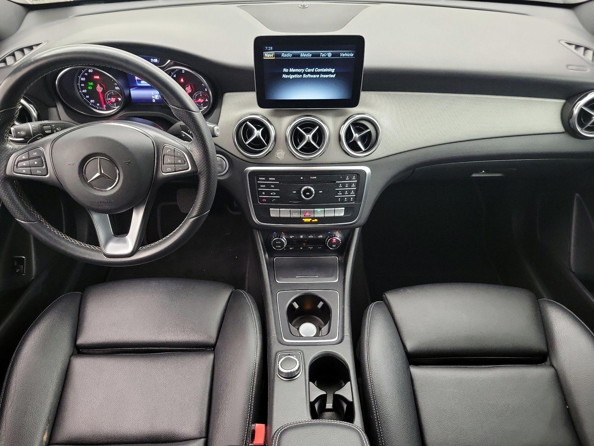Thumbnail: 2018 Mercedes-Benz GLA - 9