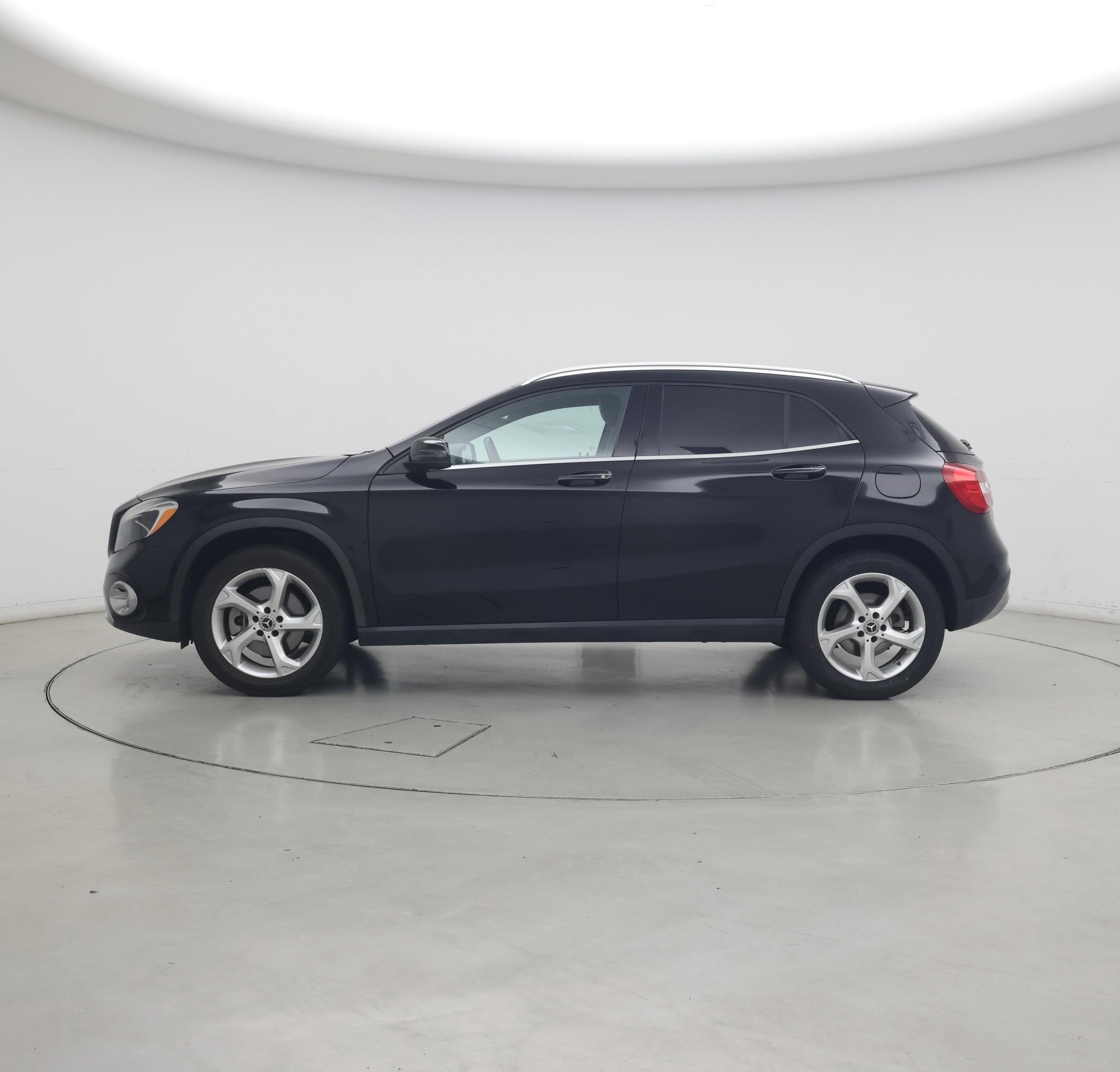 Thumbnail: 2018 Mercedes-Benz GLA - 3