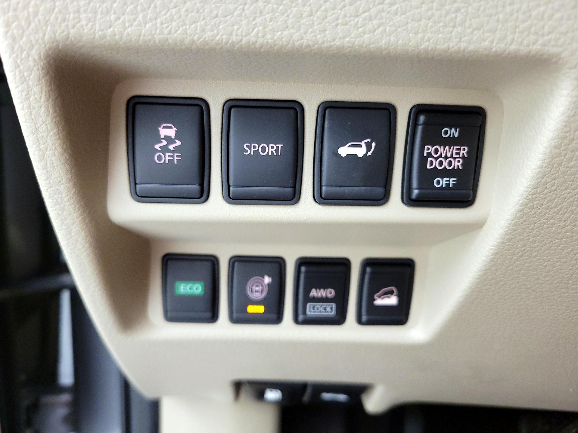 Thumbnail: 2016 Nissan Rogue - 13