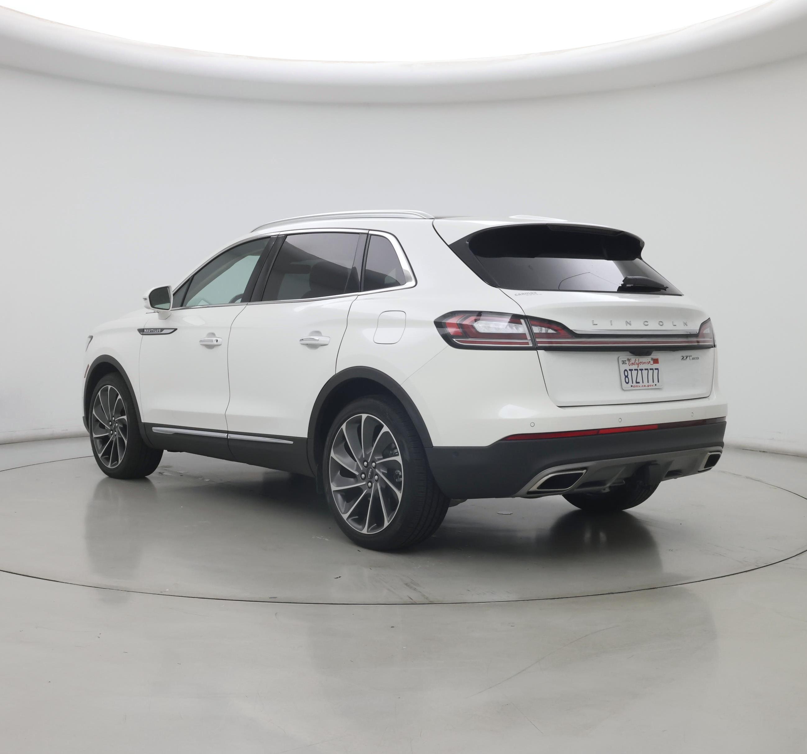 Thumbnail: 2020 Lincoln Nautilus - 2