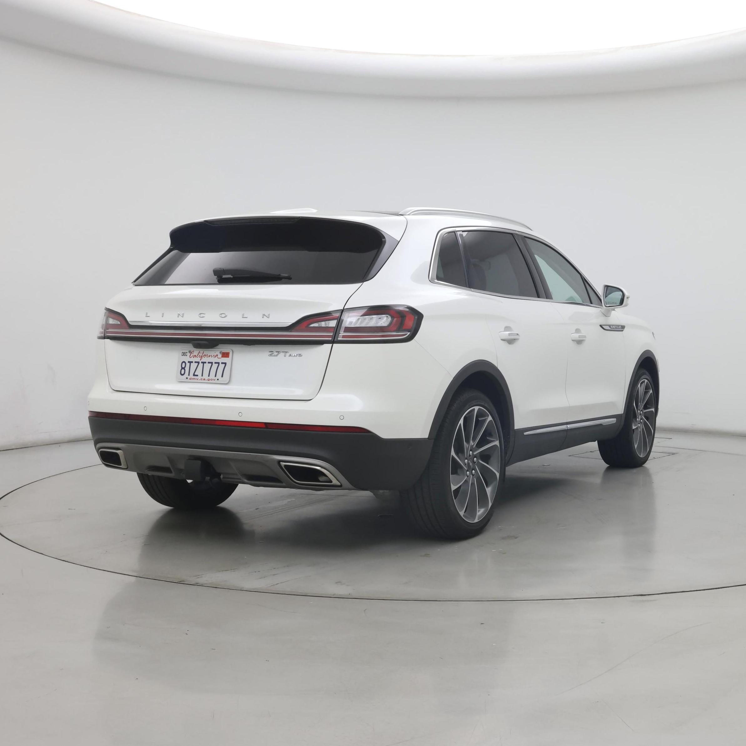 Thumbnail: 2020 Lincoln Nautilus - 8