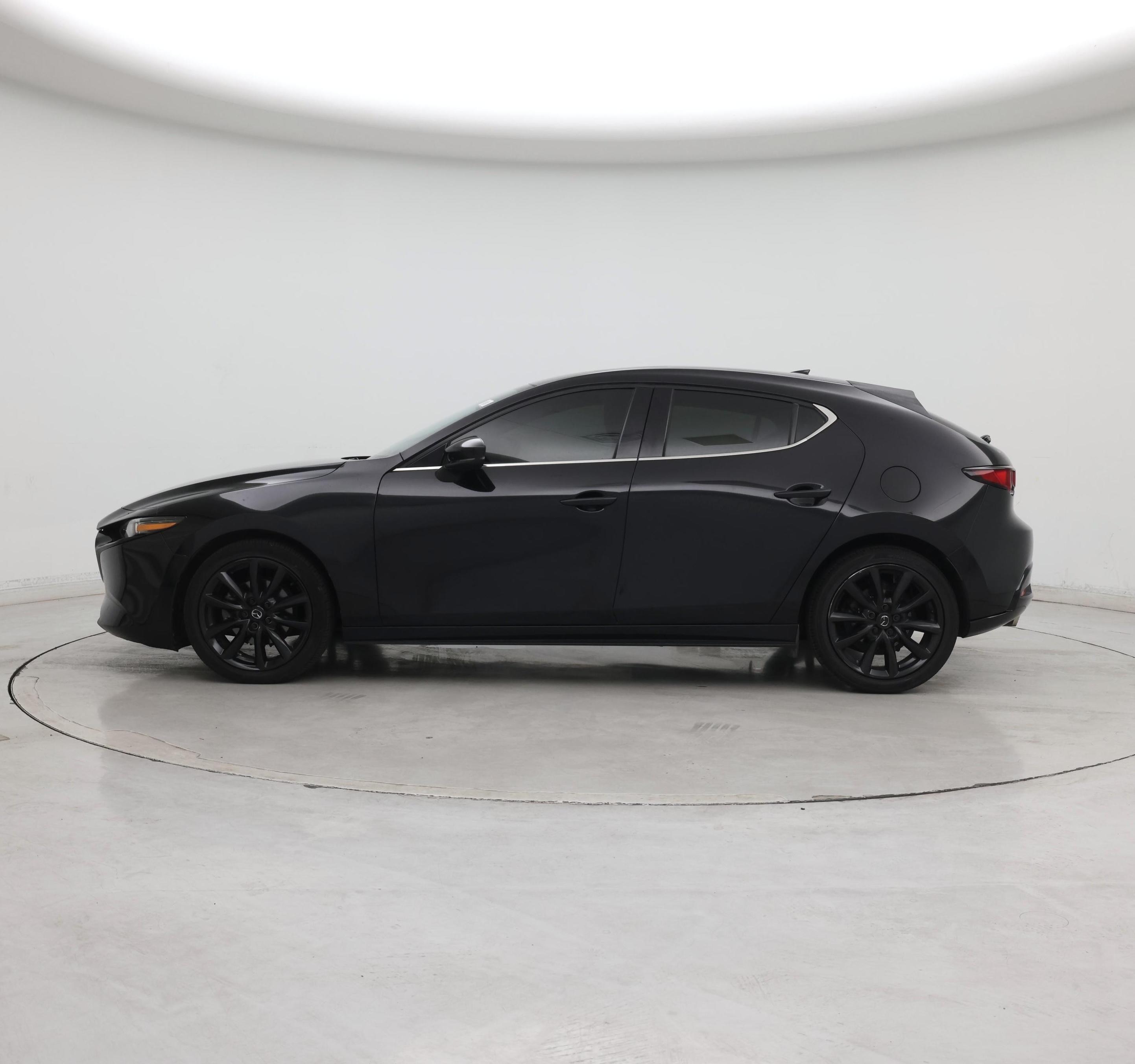 Thumbnail: 2022 Mazda Mazda3 - 3