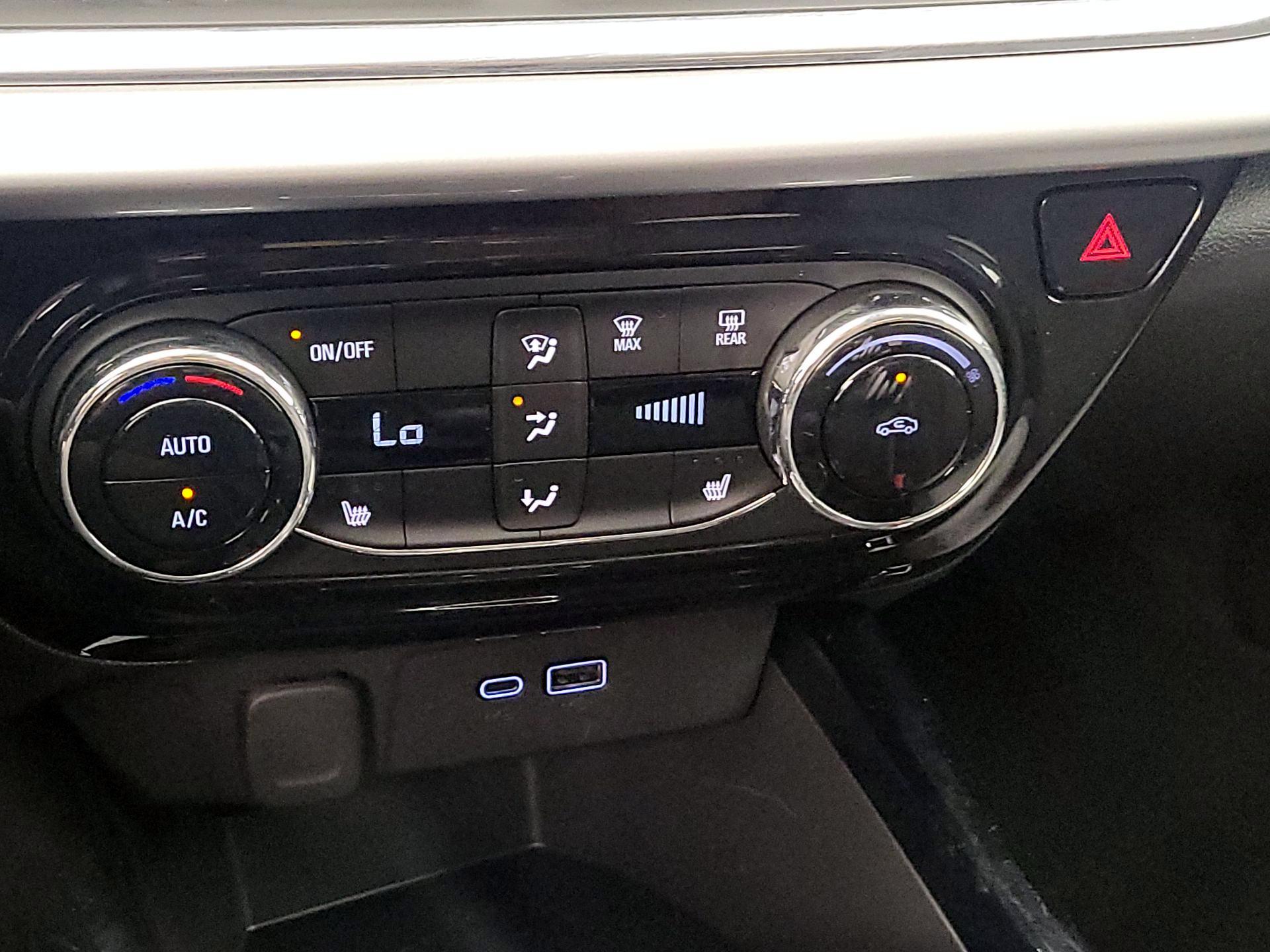 Thumbnail: 2025 Chevrolet Trax - 16