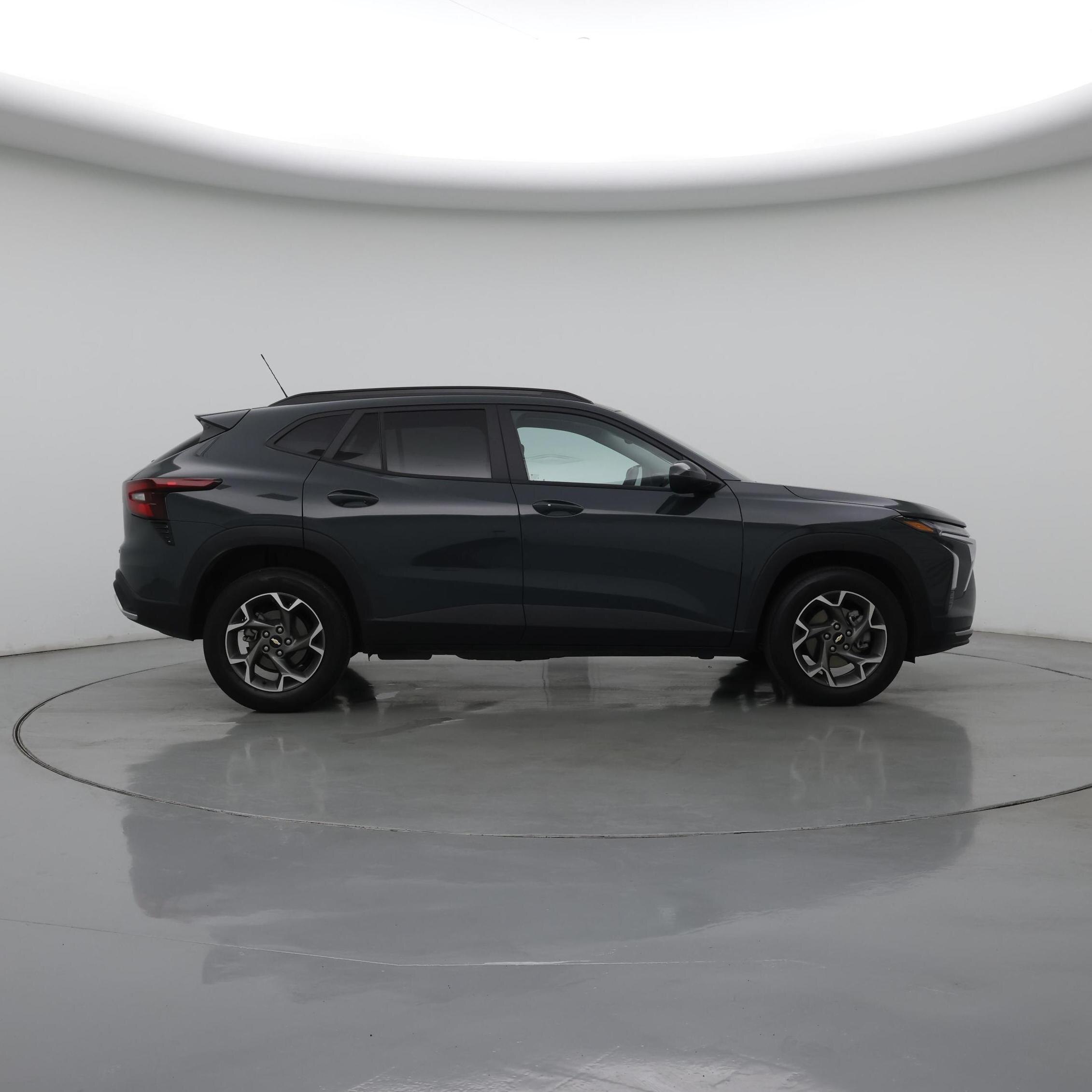 Thumbnail: 2025 Chevrolet Trax - 7