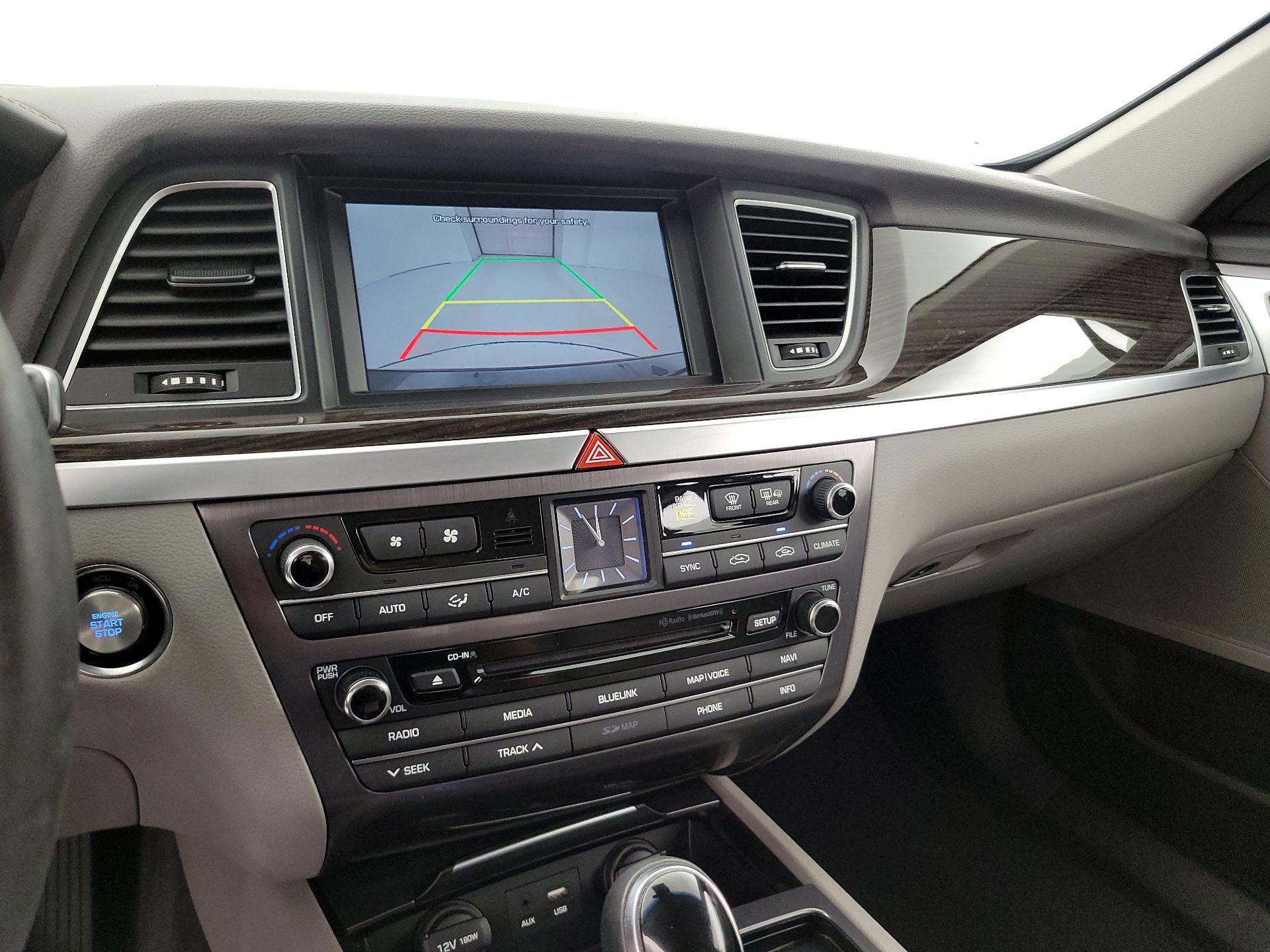 Thumbnail: 2017 Genesis G80 - 15