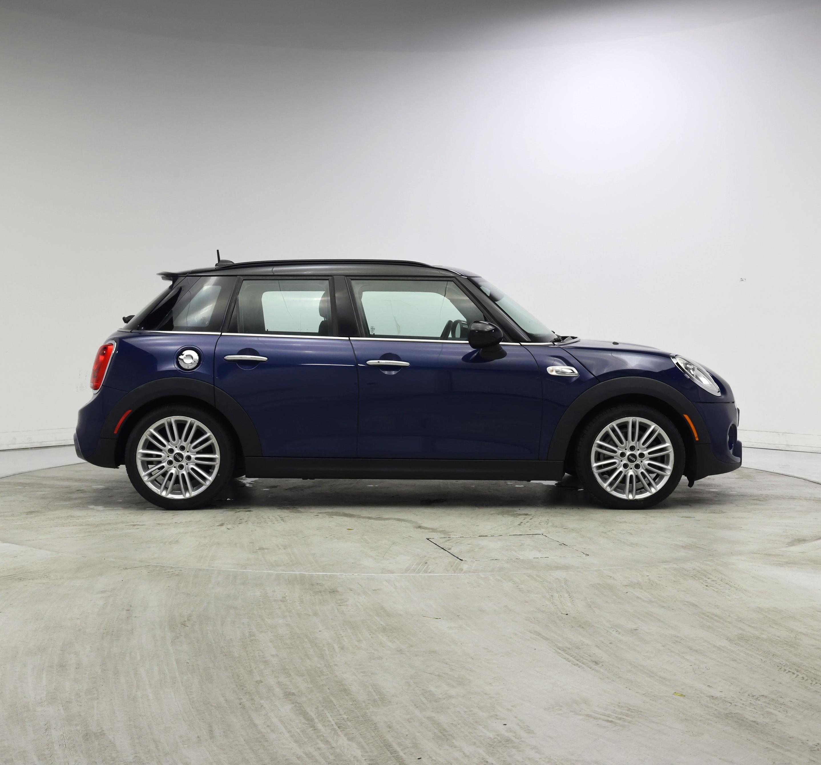 Thumbnail: 2016 MINI Cooper Hardtop - 7
