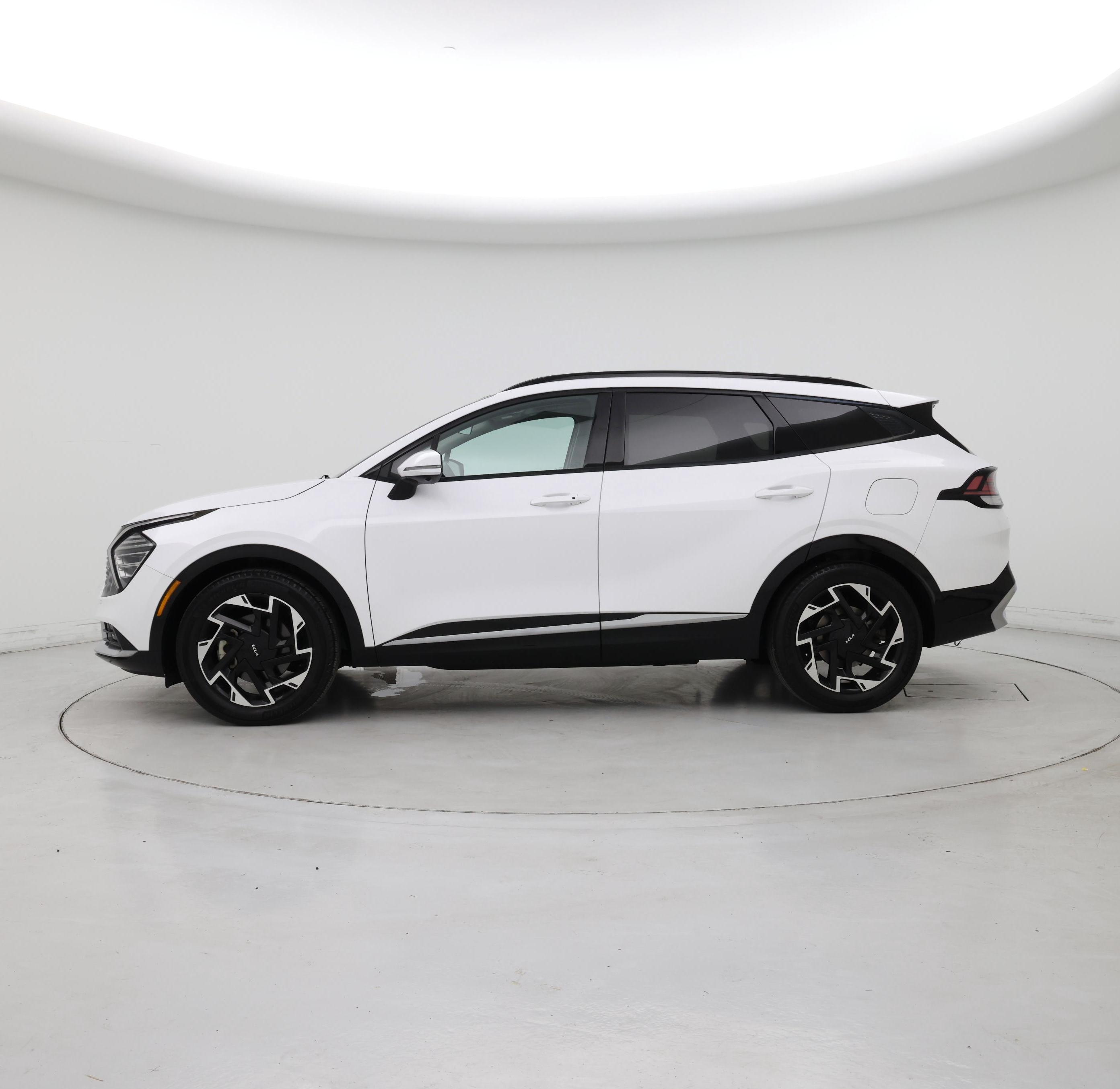 Thumbnail: 2023 Kia Sportage - 3