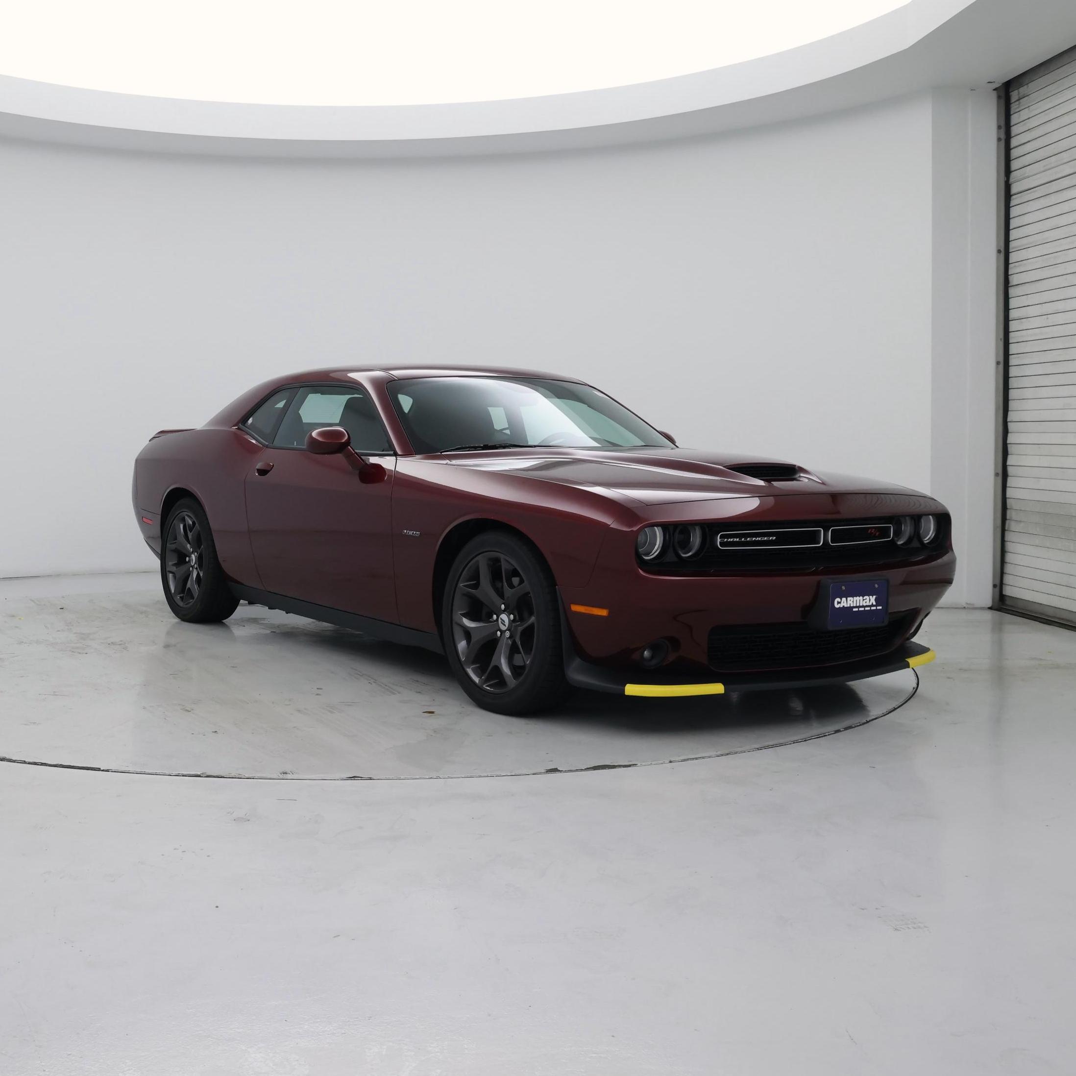 Red 2019 Dodge Challenger Coupe Rear-Wheel Drive Automatic