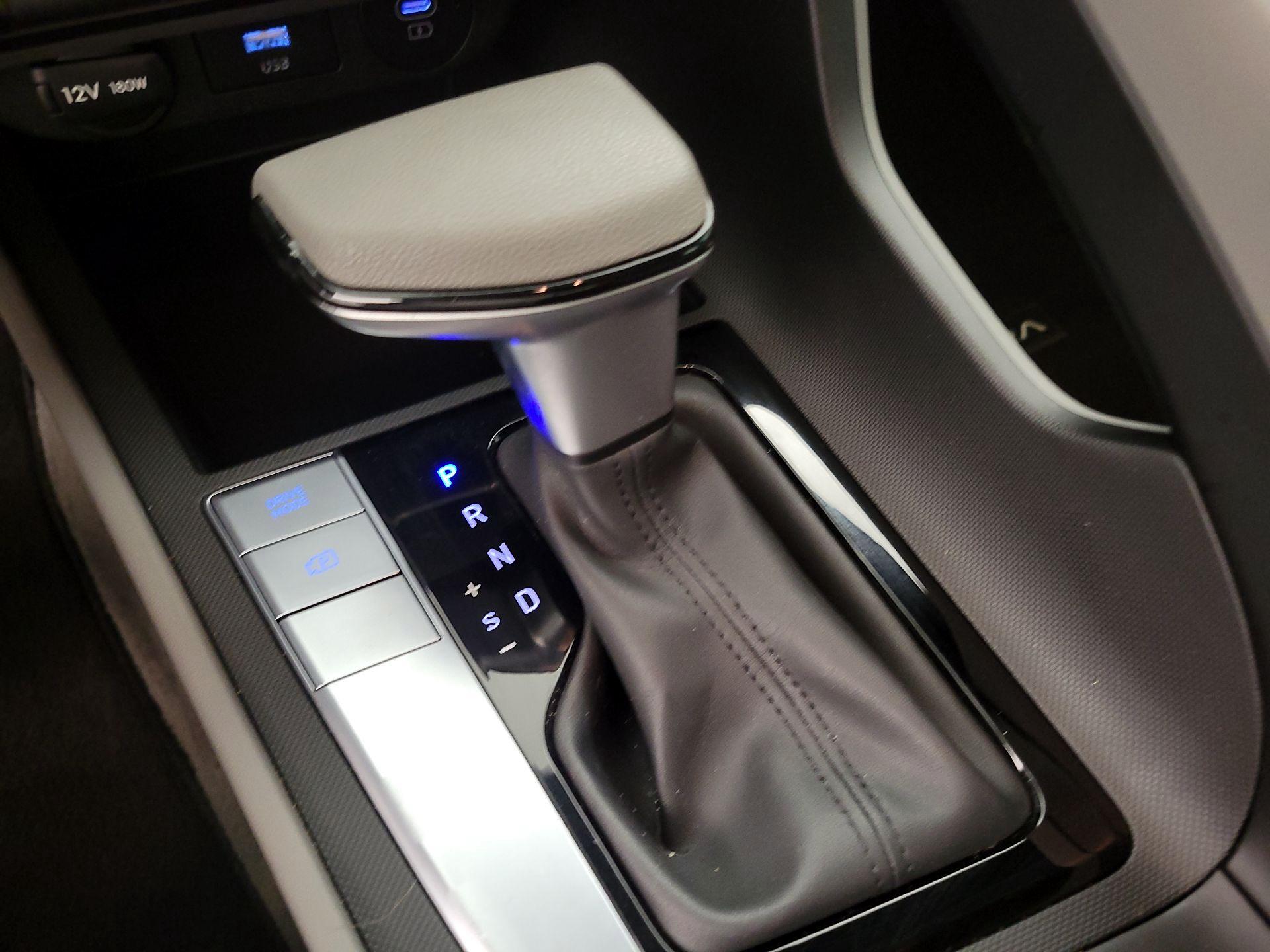Thumbnail: 2024 Hyundai Elantra - 15