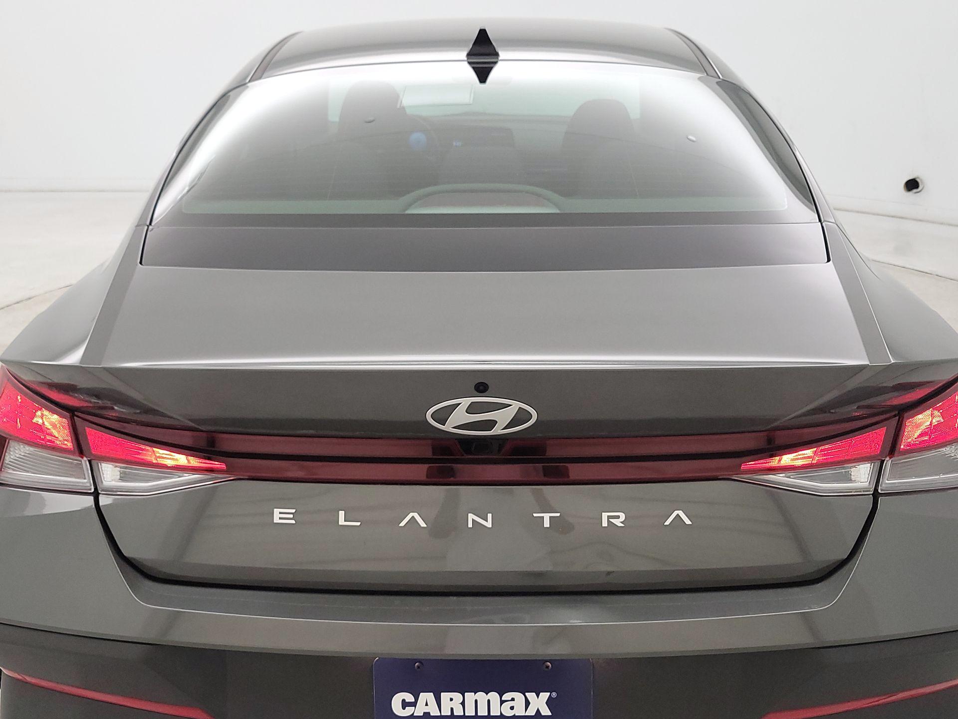 Thumbnail: 2024 Hyundai Elantra - 6