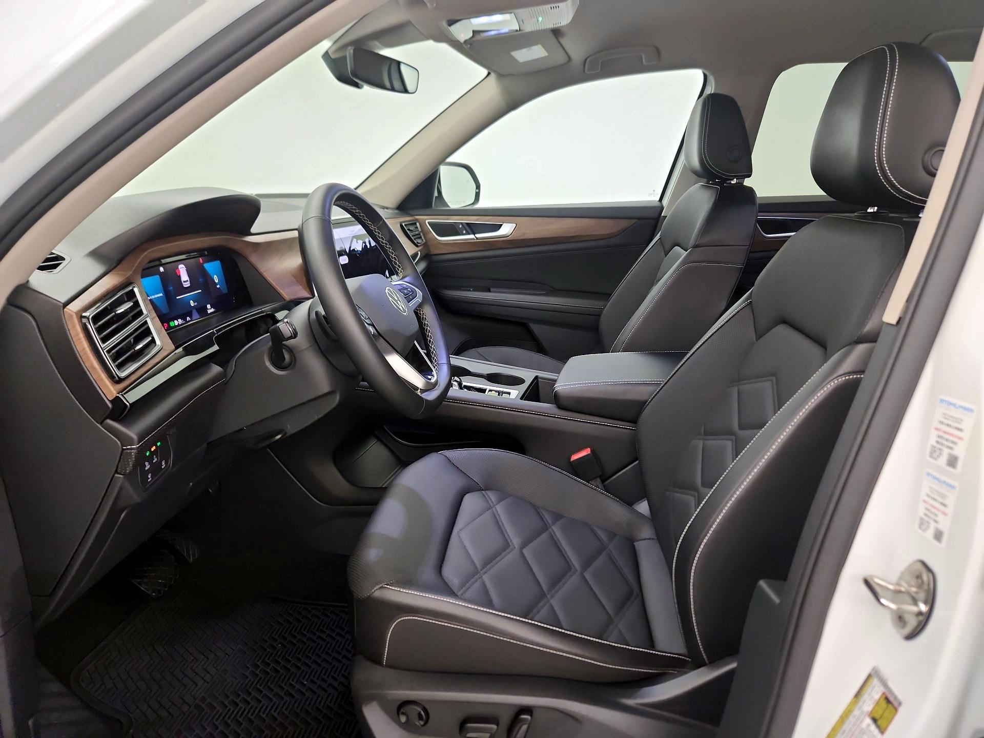 Thumbnail: 2024 Volkswagen Atlas - 11