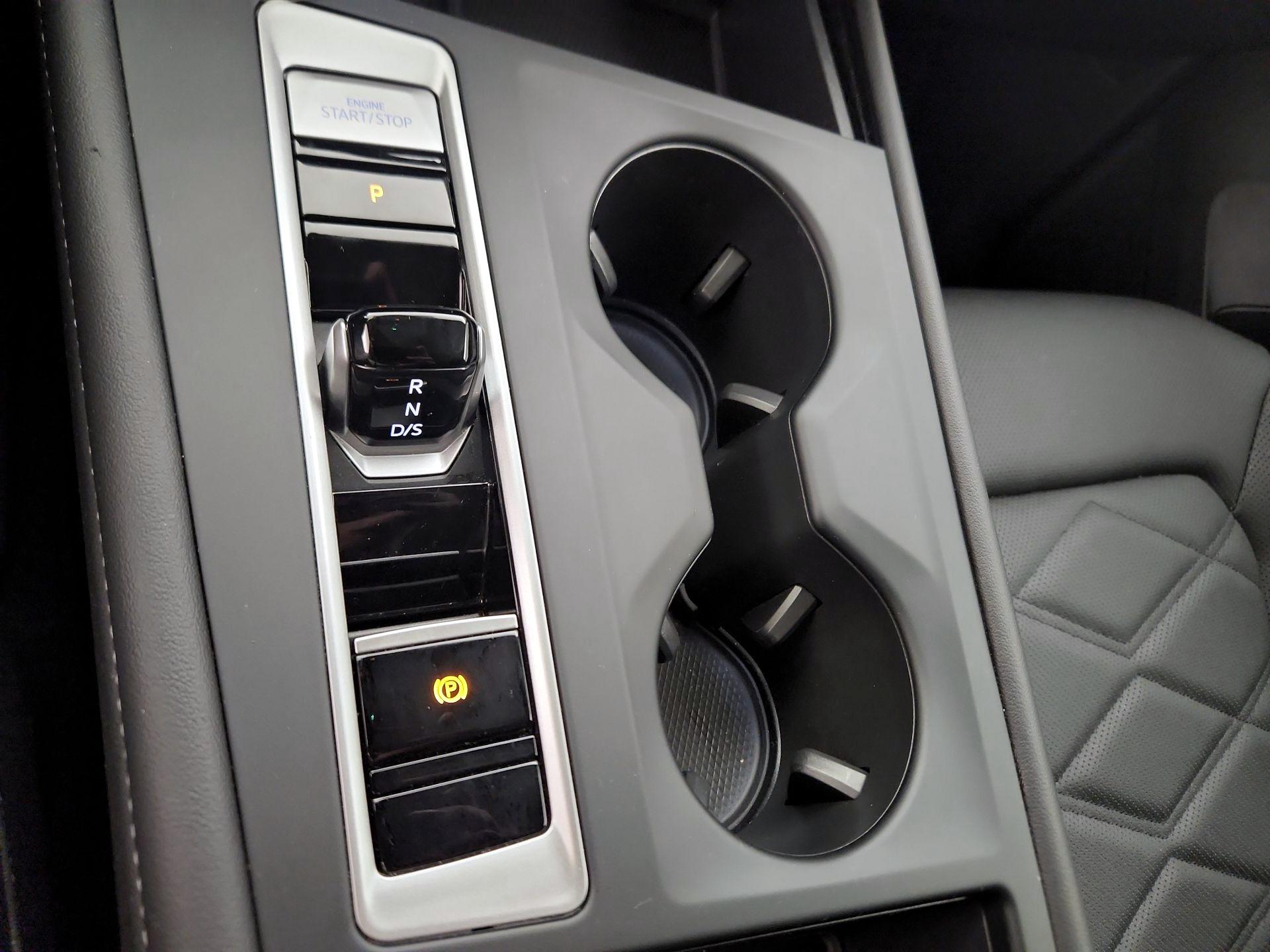 Thumbnail: 2024 Volkswagen Atlas - 17