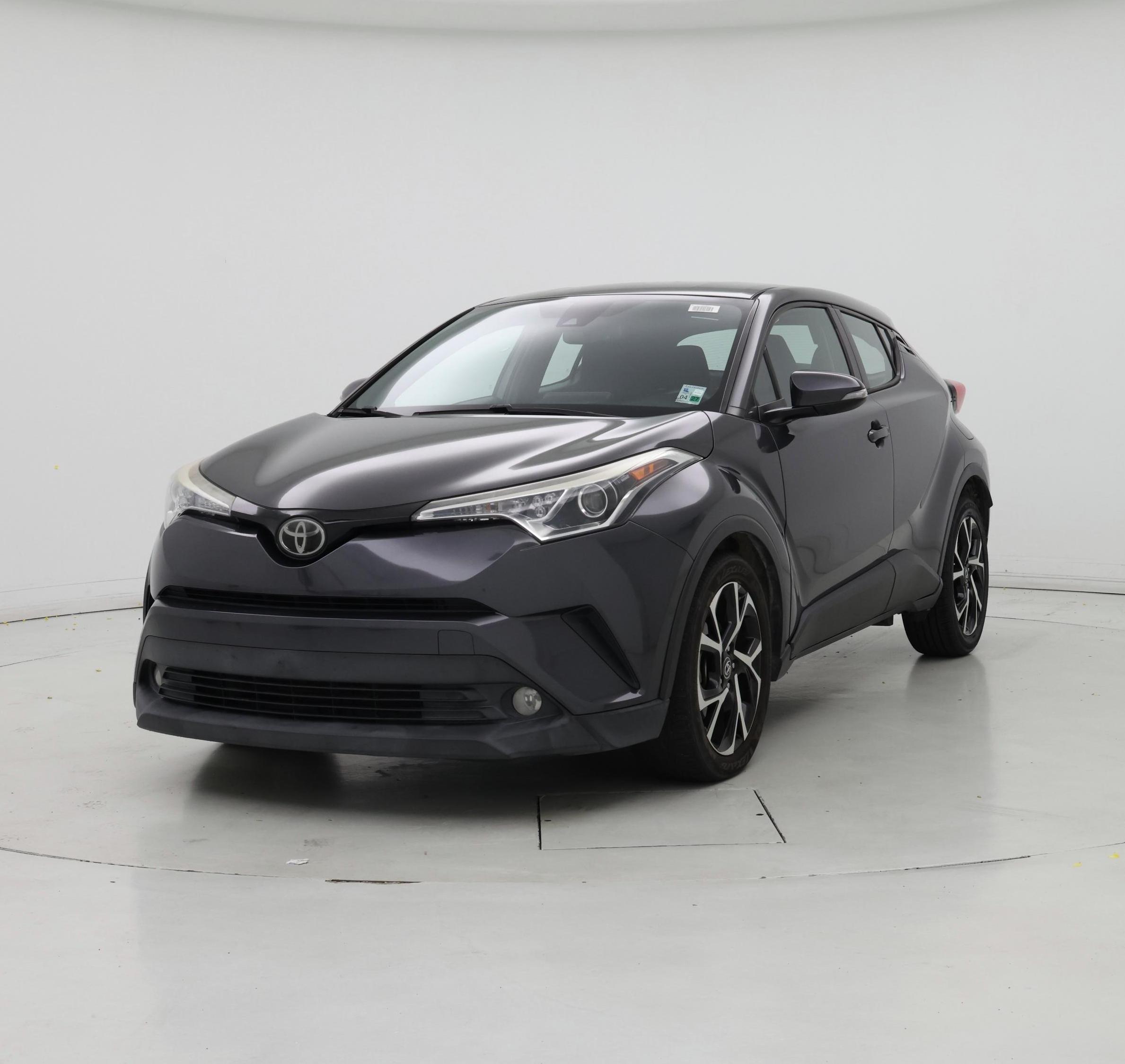 Thumbnail: 2018 Toyota C-HR - 4