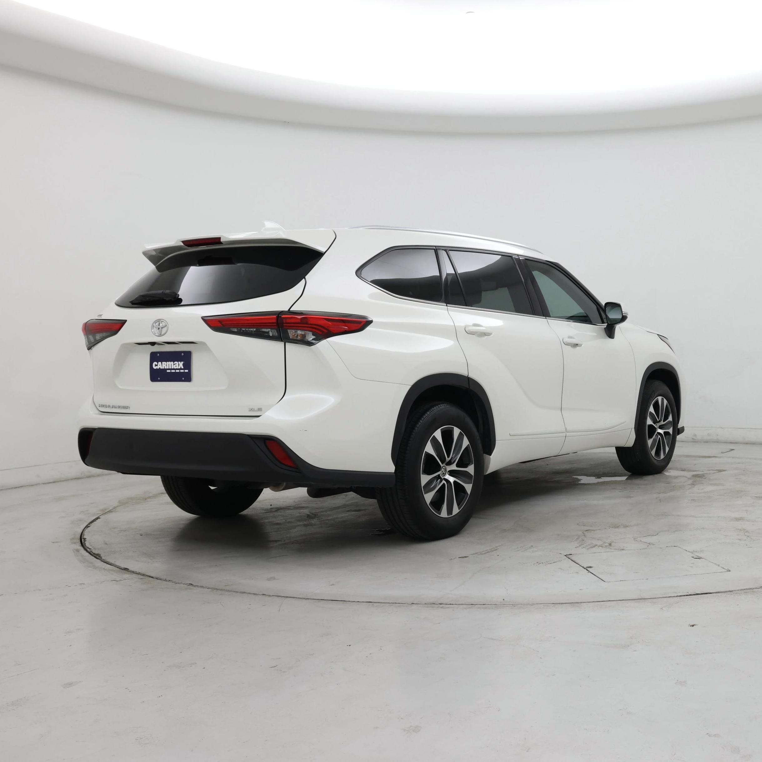Thumbnail: 2020 Toyota Highlander - 8