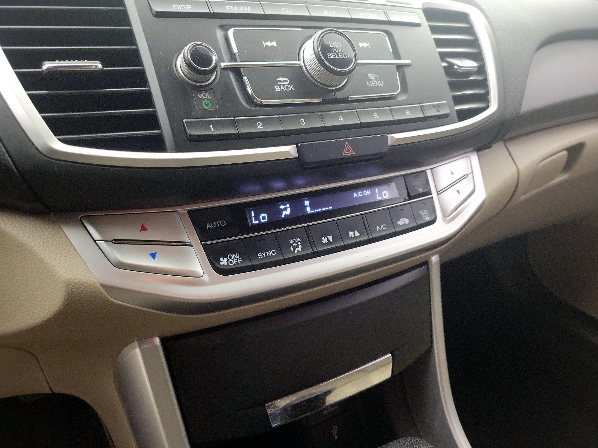 Thumbnail: 2015 Honda Accord - 16
