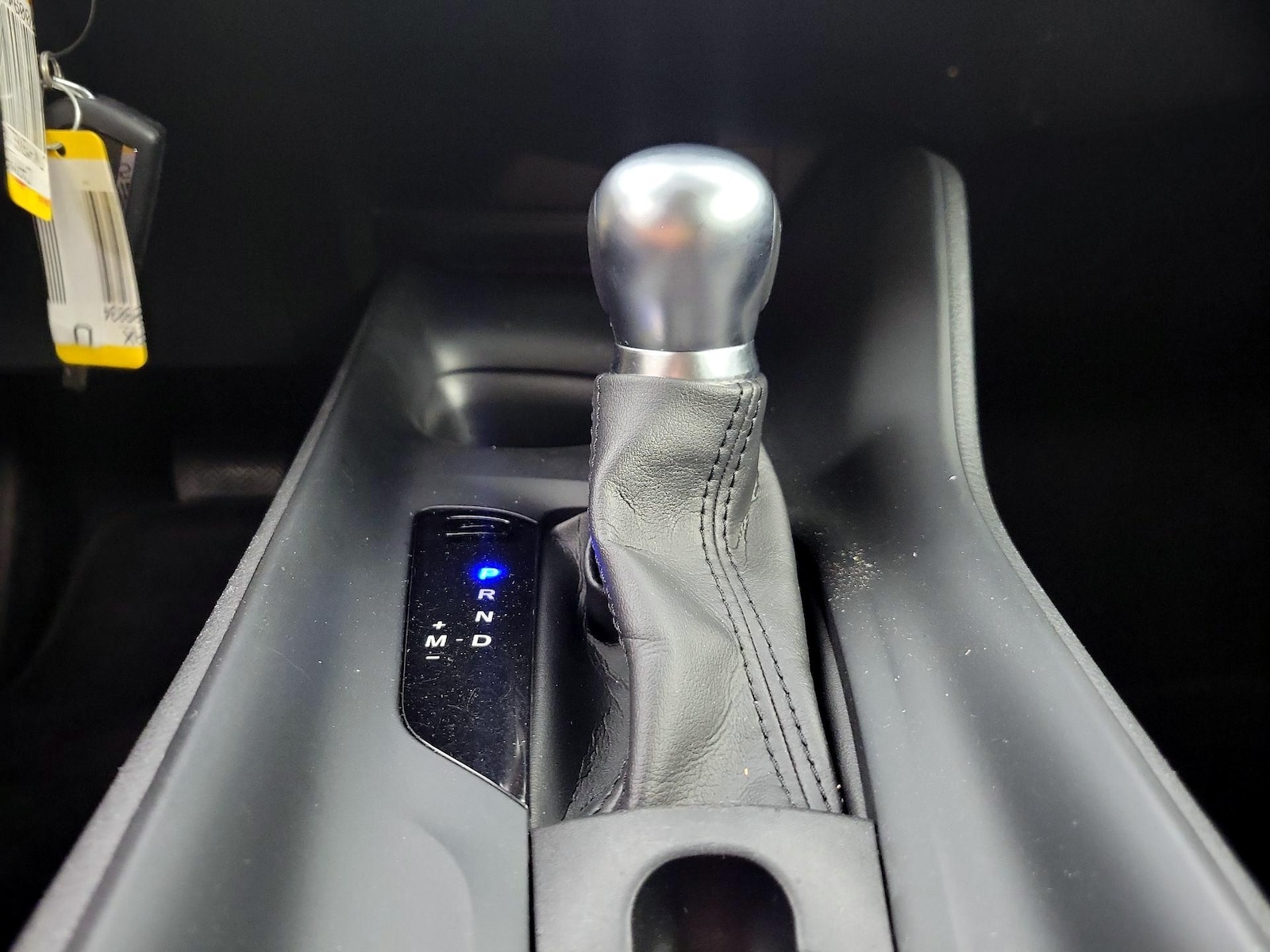 2020 Toyota C-HR LE - Photo 18